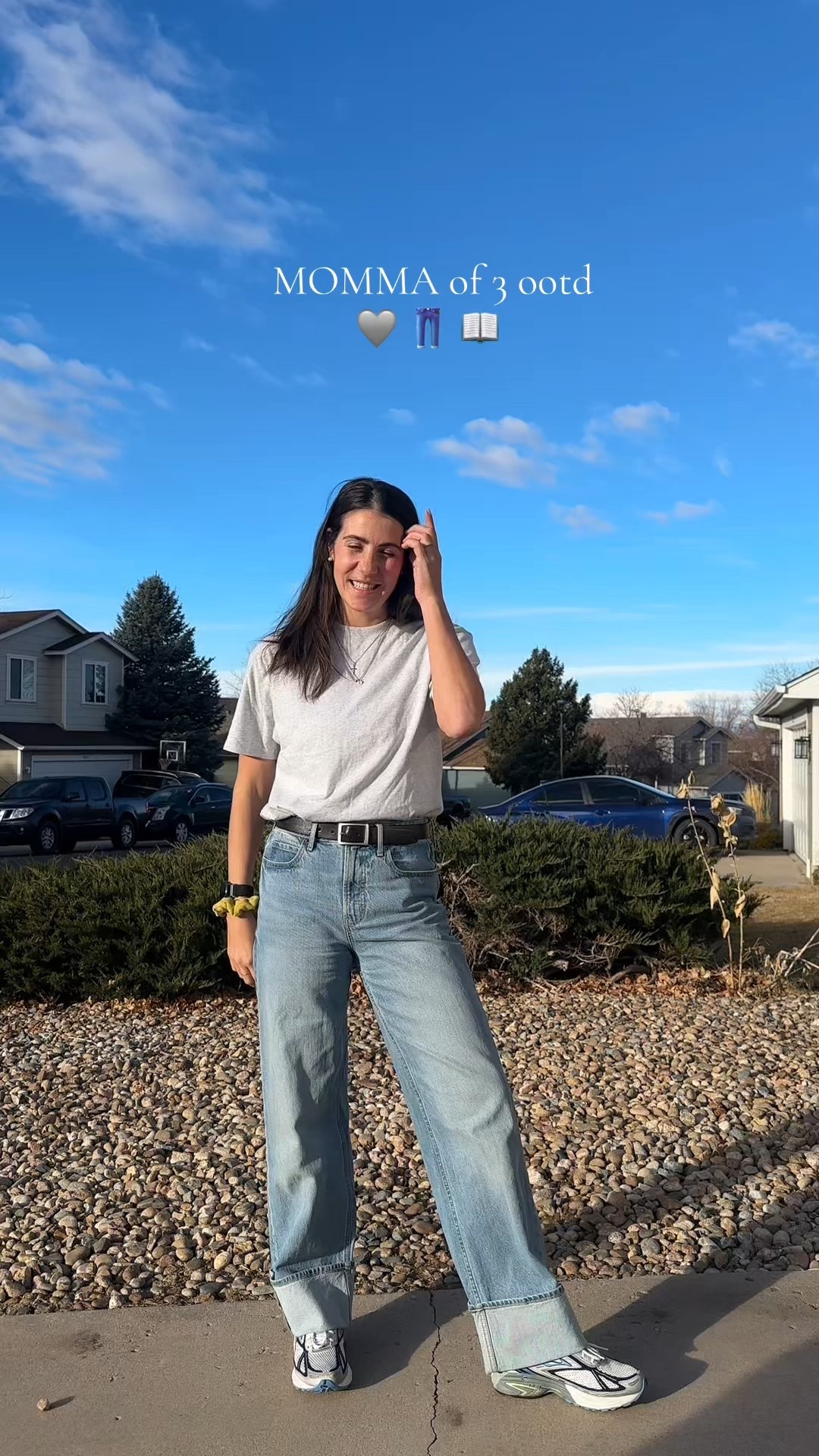 31-year-old mom who is finding joy again in my fashion! Finding outfits that are comfy, cozy, and practical for my everyday life! #OldNavy #Abercrombie #Brooks #Garmin

#LTKootd #LTKdayinmylife #LTKmomlife