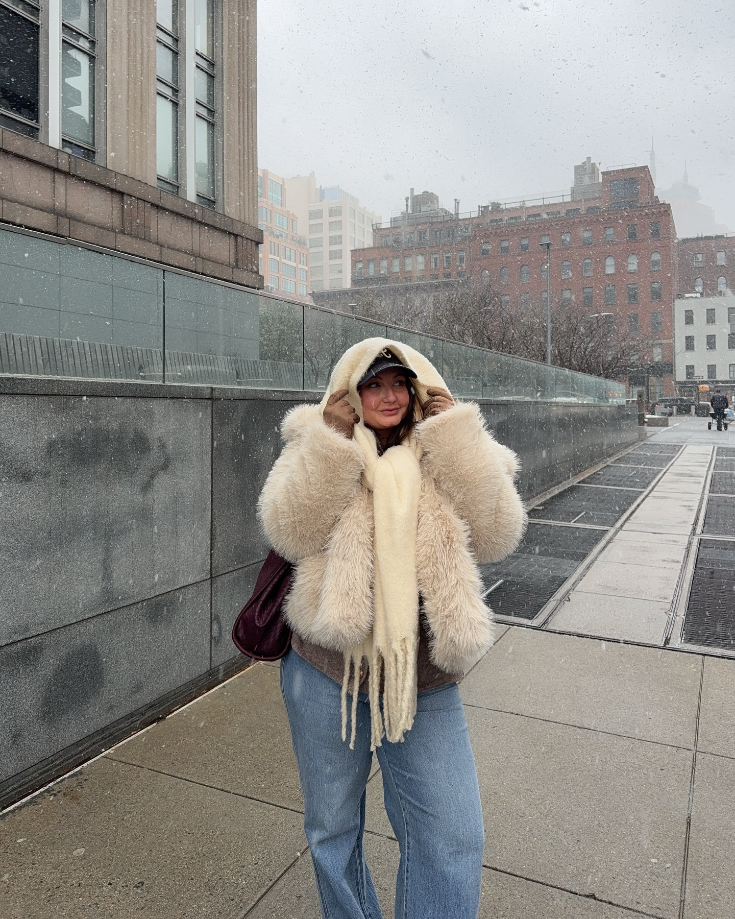 caught in the snow 🌨️ wearing an XL coat!

#LTKFindsUnder50 #LTKSeasonal #LTKMidsize