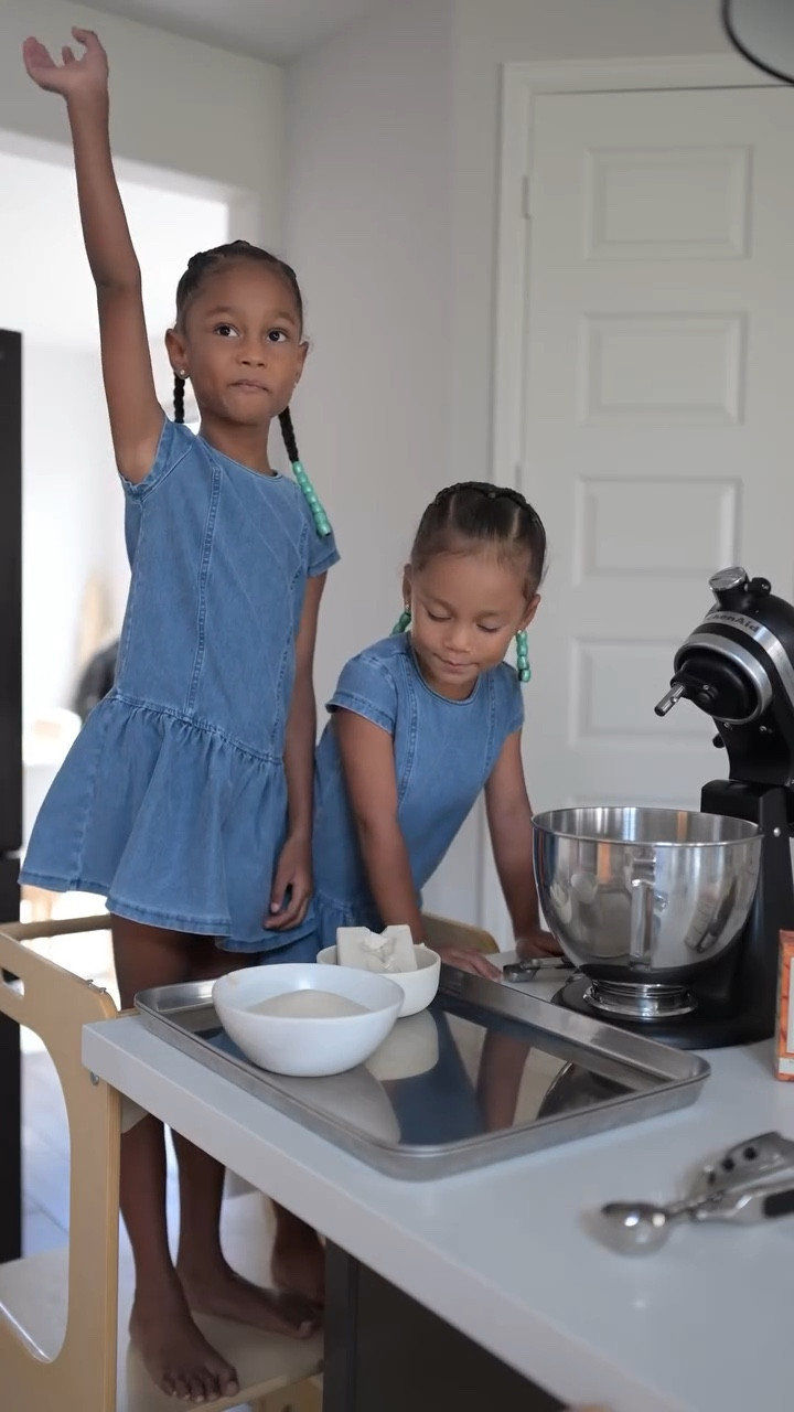 Welcome to Afia & Ama’s Kitchen! What should the girlies make next??

Ube Cookie Recipe:
2.5 C Flour
1C Vegan Butter (or 1C regular butter)
1.5 Cups Sugar
1C White Choco Chips (dairy free or regular)
1 Flax Egg (or 1 regular egg)
1/2 tsp Baking Soda
1 tsp Vanilla
4 tsp Ube Extract
1/4 tsp Salt

Bake for 12 min at 350° 🤎

#LTKKids #LTKFamily
