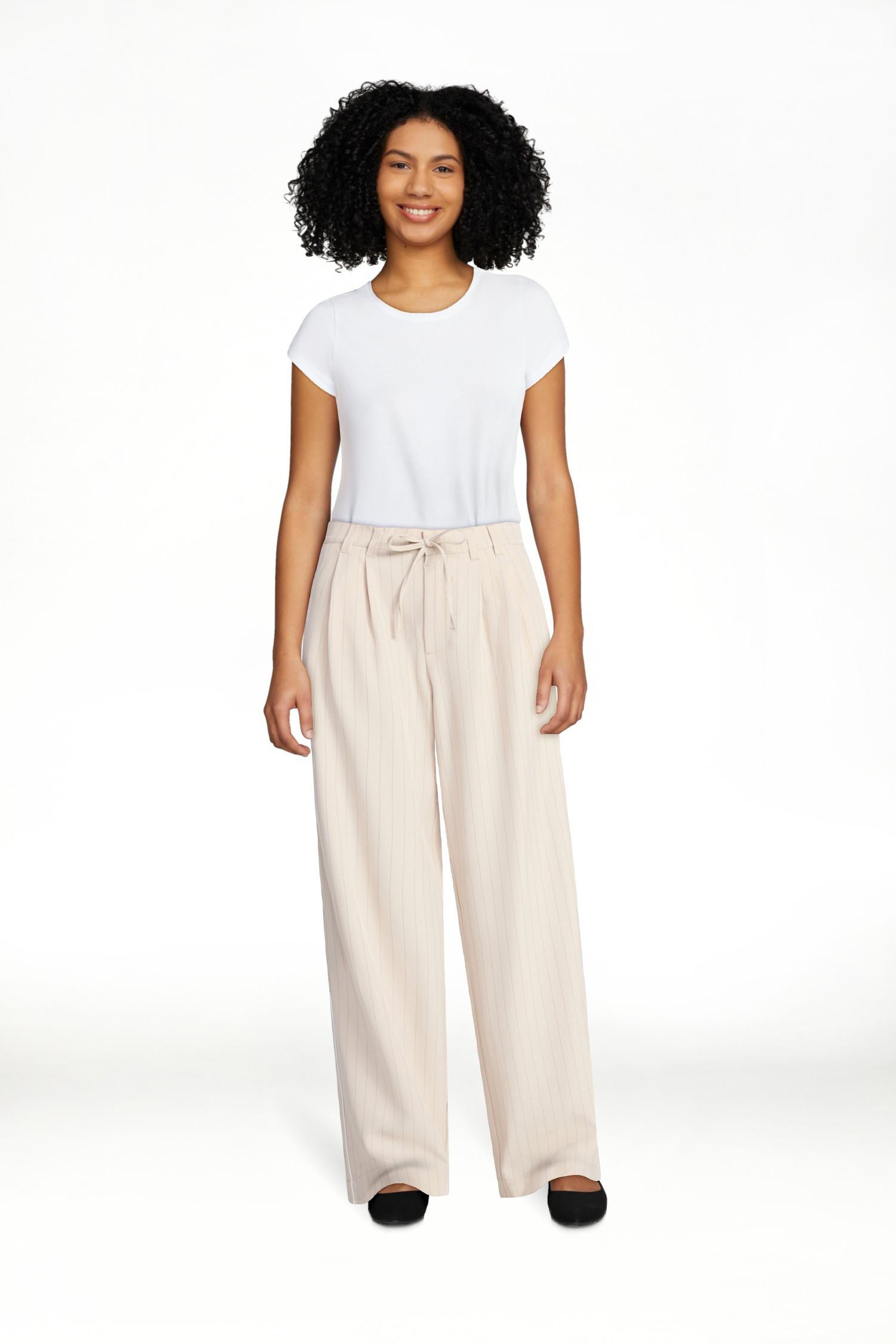 No Boundaries Pleated Trousers with Piping, 30" Inseam, Women's XXS-XXL | Walmart (US)