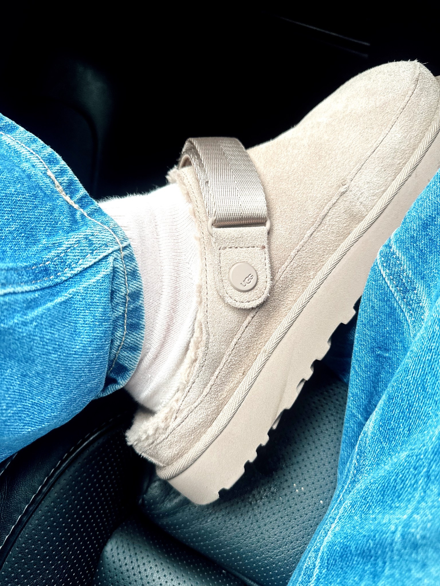 The best fall/ winter shoes! I love them, so comfy and great for chasing around a toddler, they look great with basically everything. 

#LTKShoeCrush #LTKmomlife #LTKootd