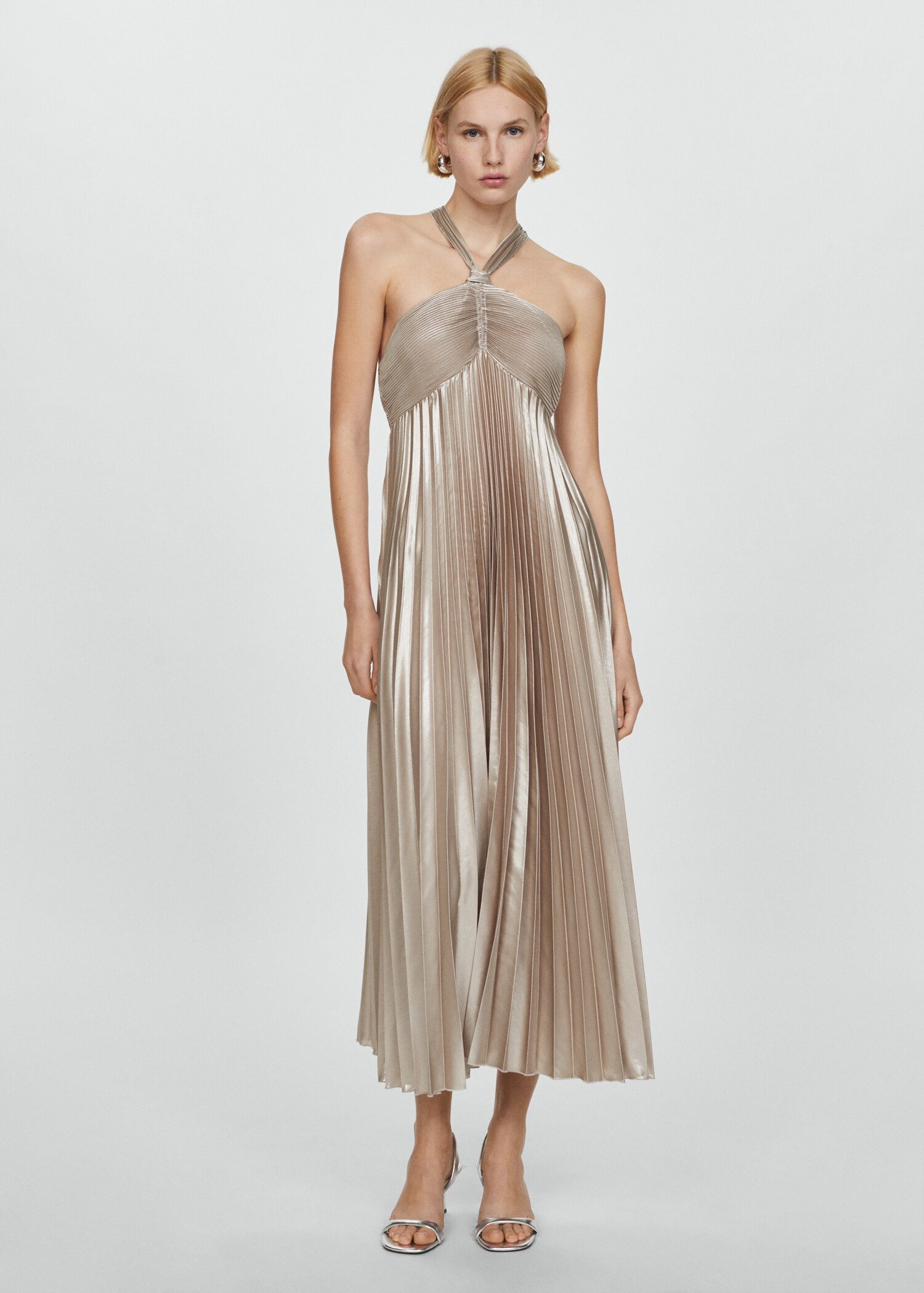 Pleated halter neck dress | MANGO (US)