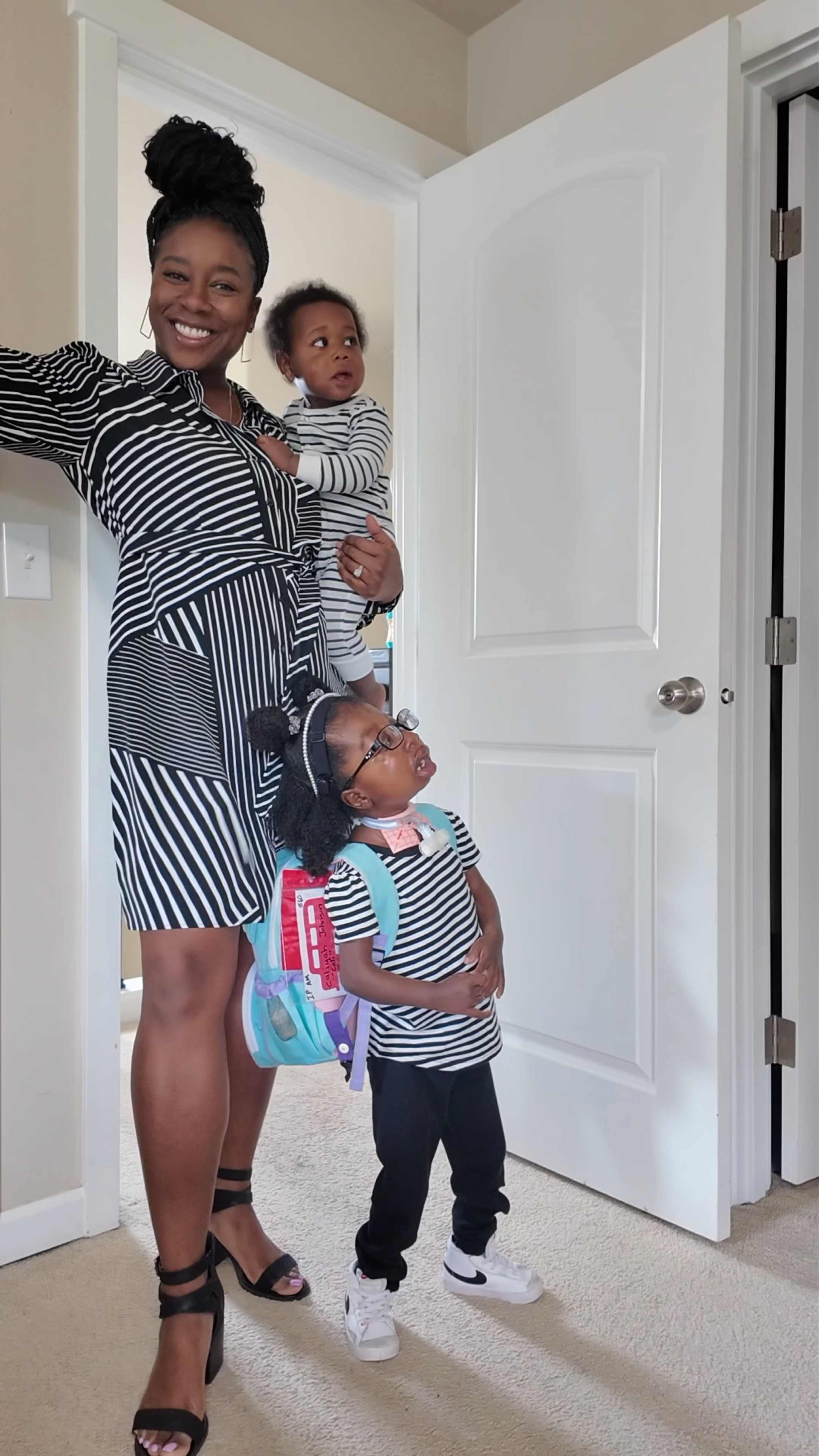 I love this abstract Macy’s dress. I sized up to 12 for a loose fit.

#LTKFamily #LTKWorkwear #LTKVideo