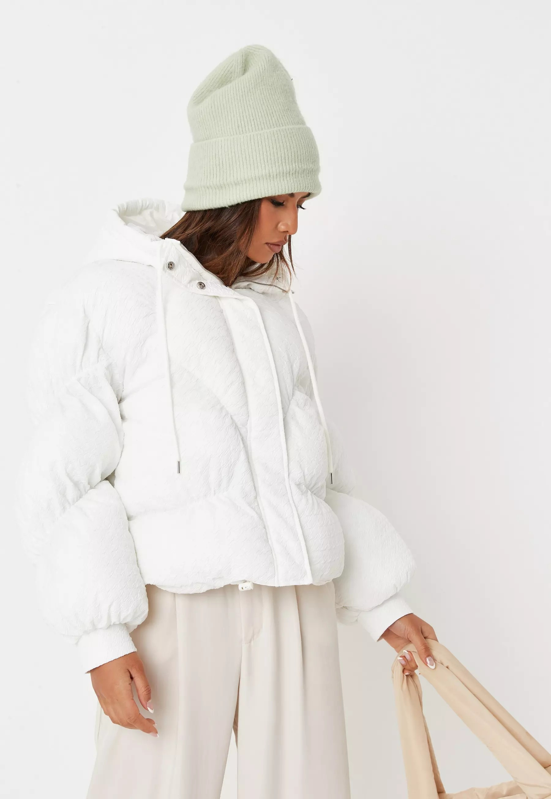 Missguided - White Textured Oversized Puffer Jacket | Missguided (US & CA)