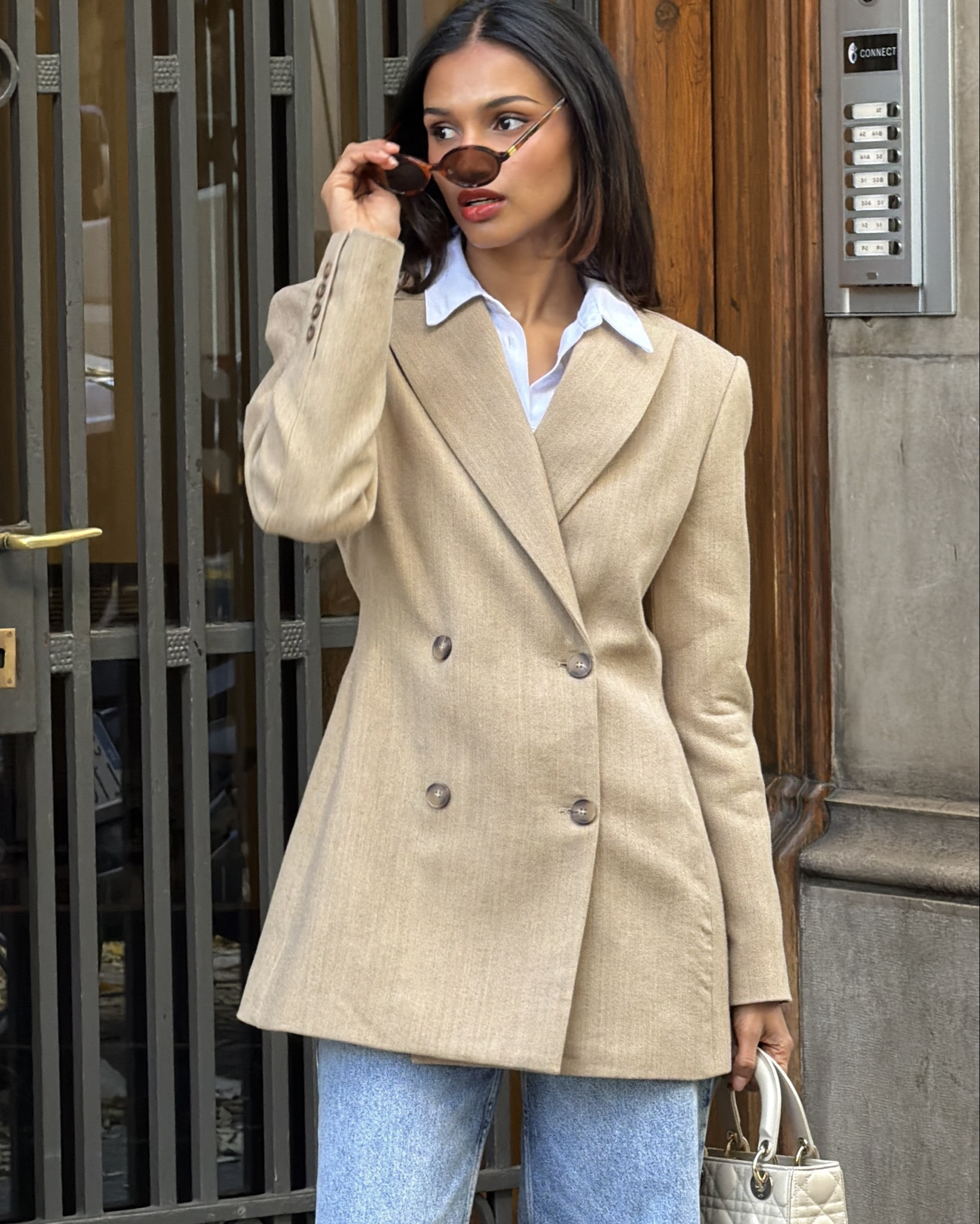 Hi to my new blazer ! 
Zara
Blazer
#blazer 
#zara

#LTKeurope #LTKFashionMonth #LTKfrance