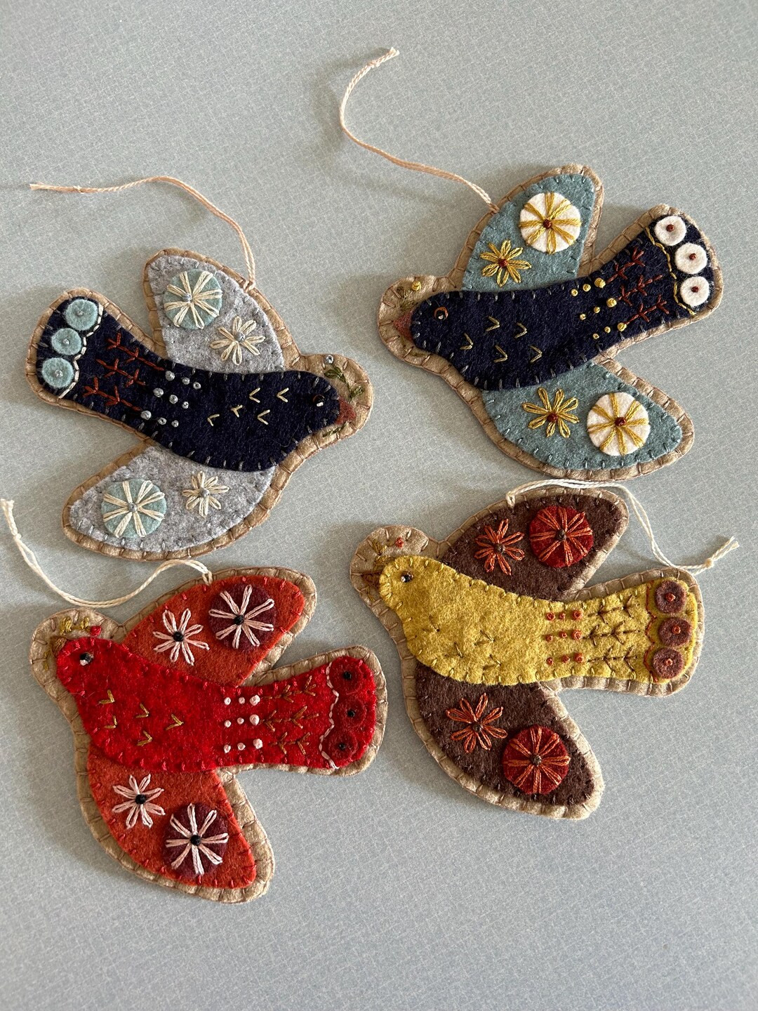 Felt Ornaments Folk Art Penny Rug Birds - Etsy | Etsy (US)