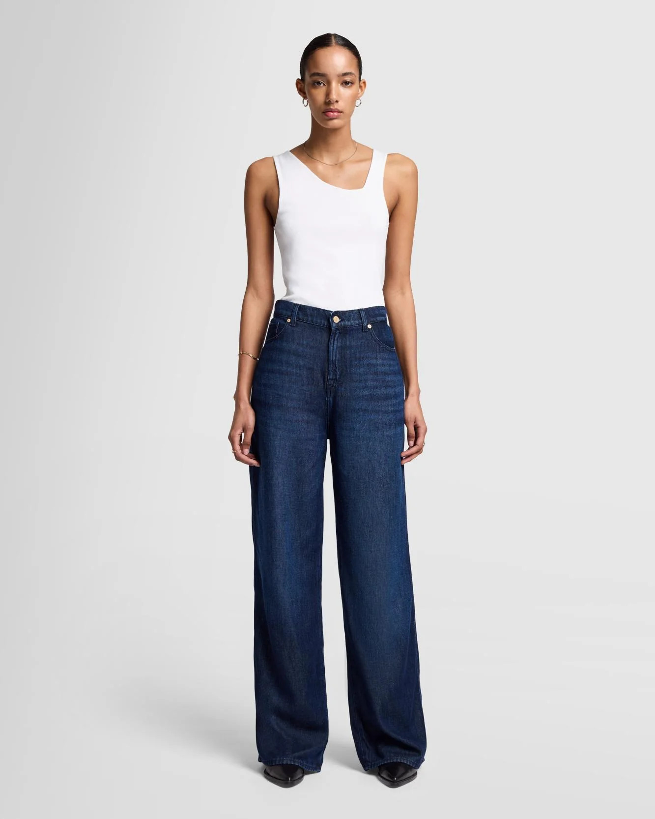 Denim Lustre Scout Oversized Straight in Stormy | 7 For All Mankind | 7 For All Mankind