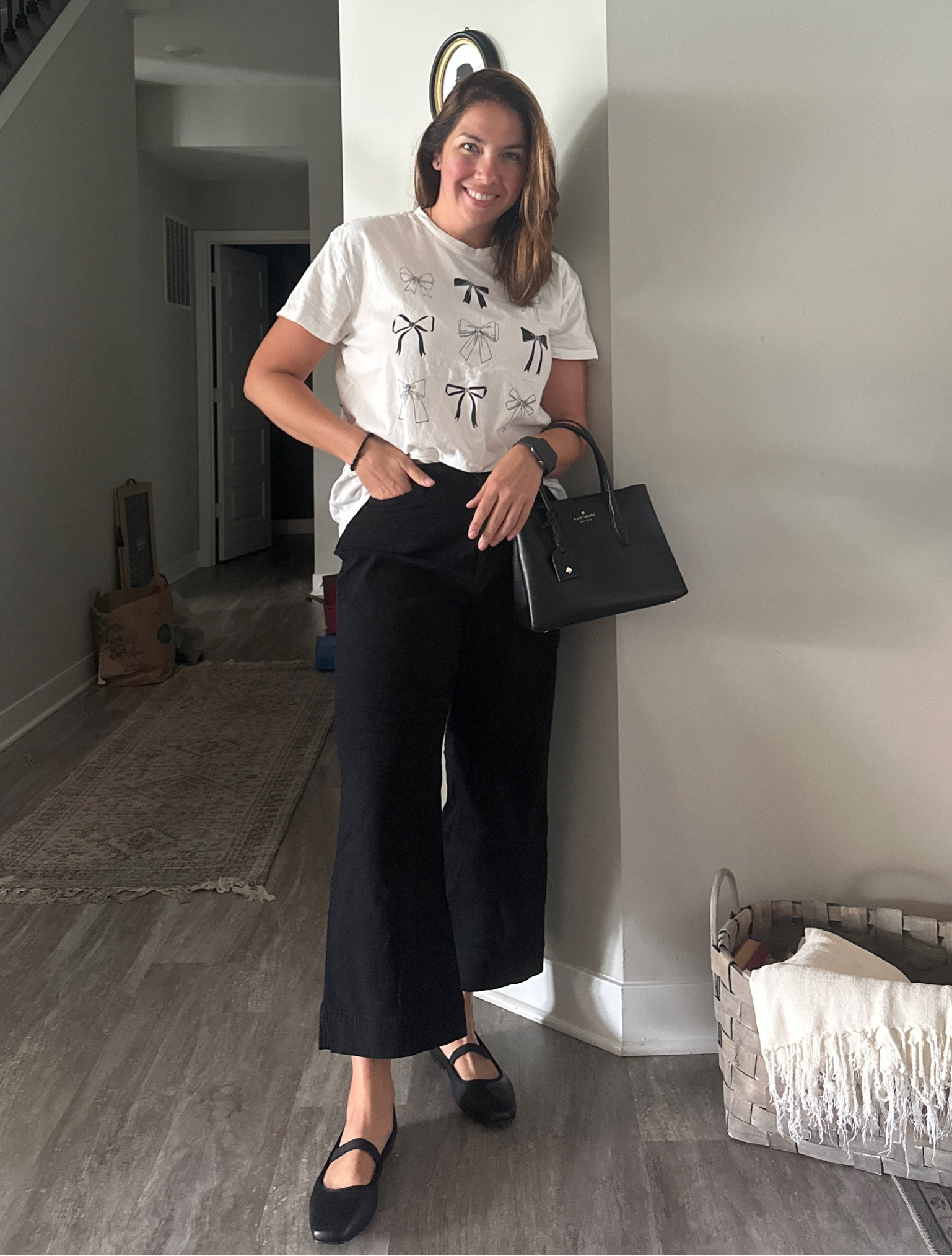 Black and white is a tried and true look!  Plus, bows!  Winning look!
#ootd #oldnavy #blackblack #bows

#LTKOver40 #LTKFindsUnder50 #LTKMidsize