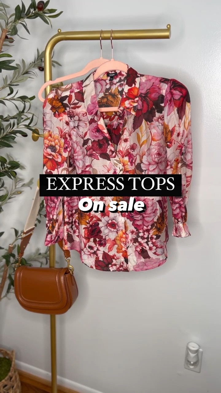 @express has 50% off everything this weekend only 

#LTKitbag #LTKsalealert #LTKshoecrush