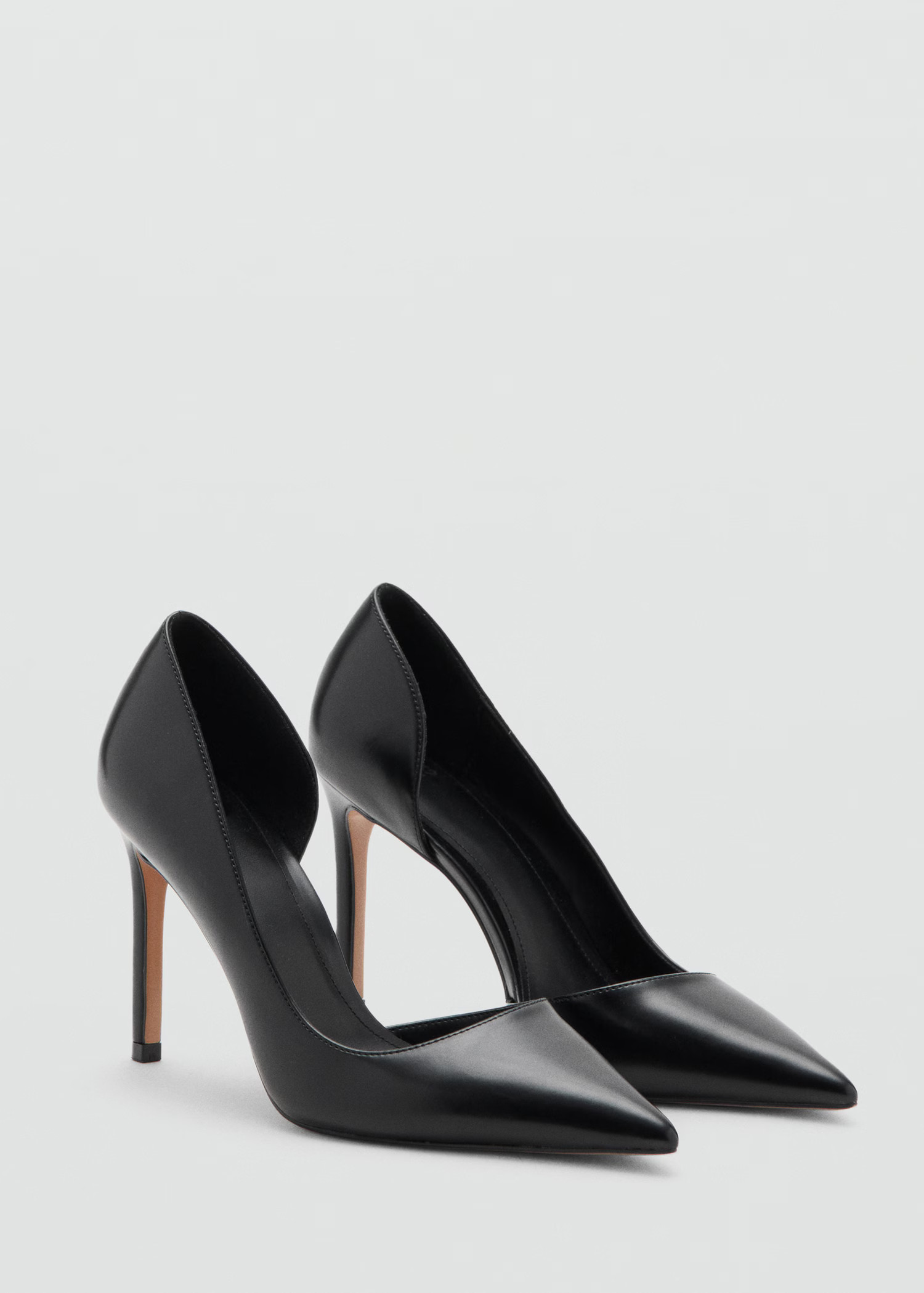 Asymmetrical heeled shoes | Mango (US/MX/AU)