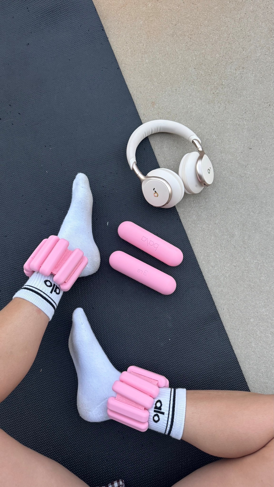 Home workouts with Bala 💗


alo, Bala weights, home workouts, workout outfits

#LTKTravel #LTKSaleAlert #LTKActive