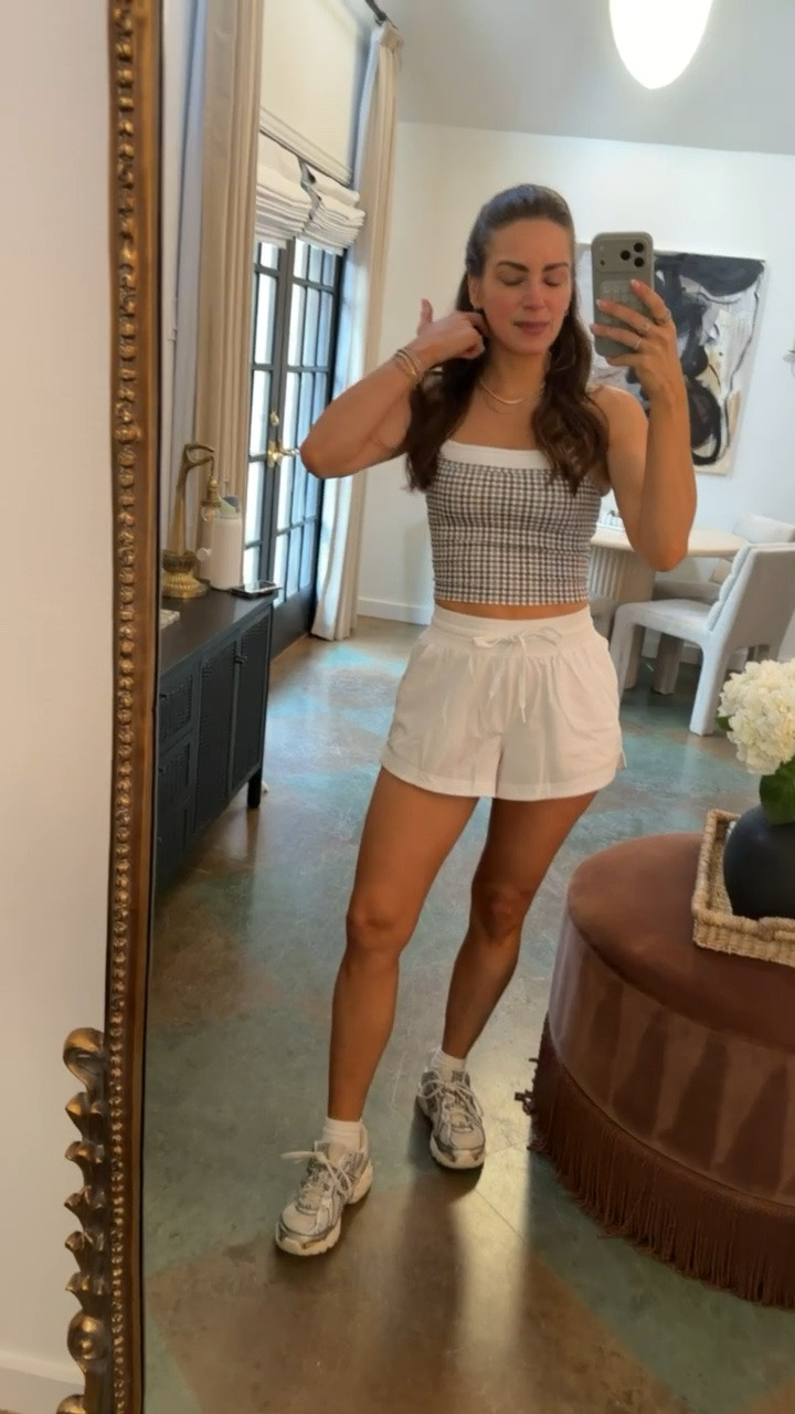 WORKOUT OOTD ✨💪🏼
Top & shorts size small

Code: ALOPROFILE25 for Sculpt Society
Code: LAURENR5 for MWH meditations

#LTKootd #LTKActive #LTKmorningroutine