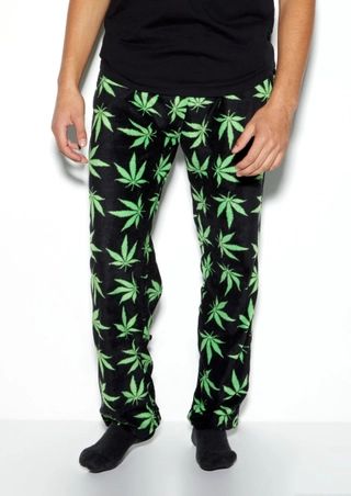 Black Weed Leaf Print Fleece Sleep Pants | rue21