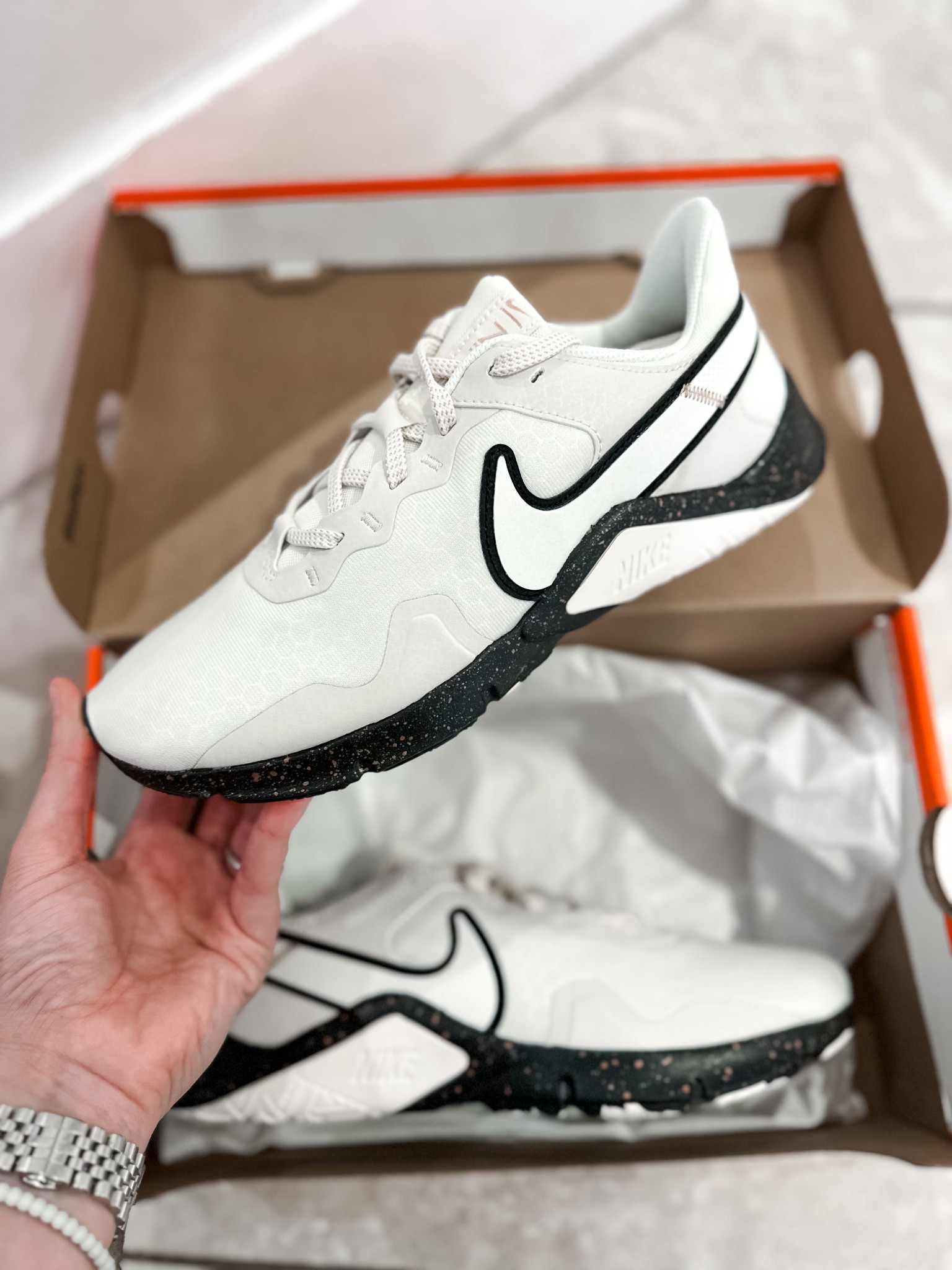 Work out in comfort 👟 



#nike #workoutshoes #runningshoes

#LTKShoeCrush #LTKFindsUnder50 #LTKActive