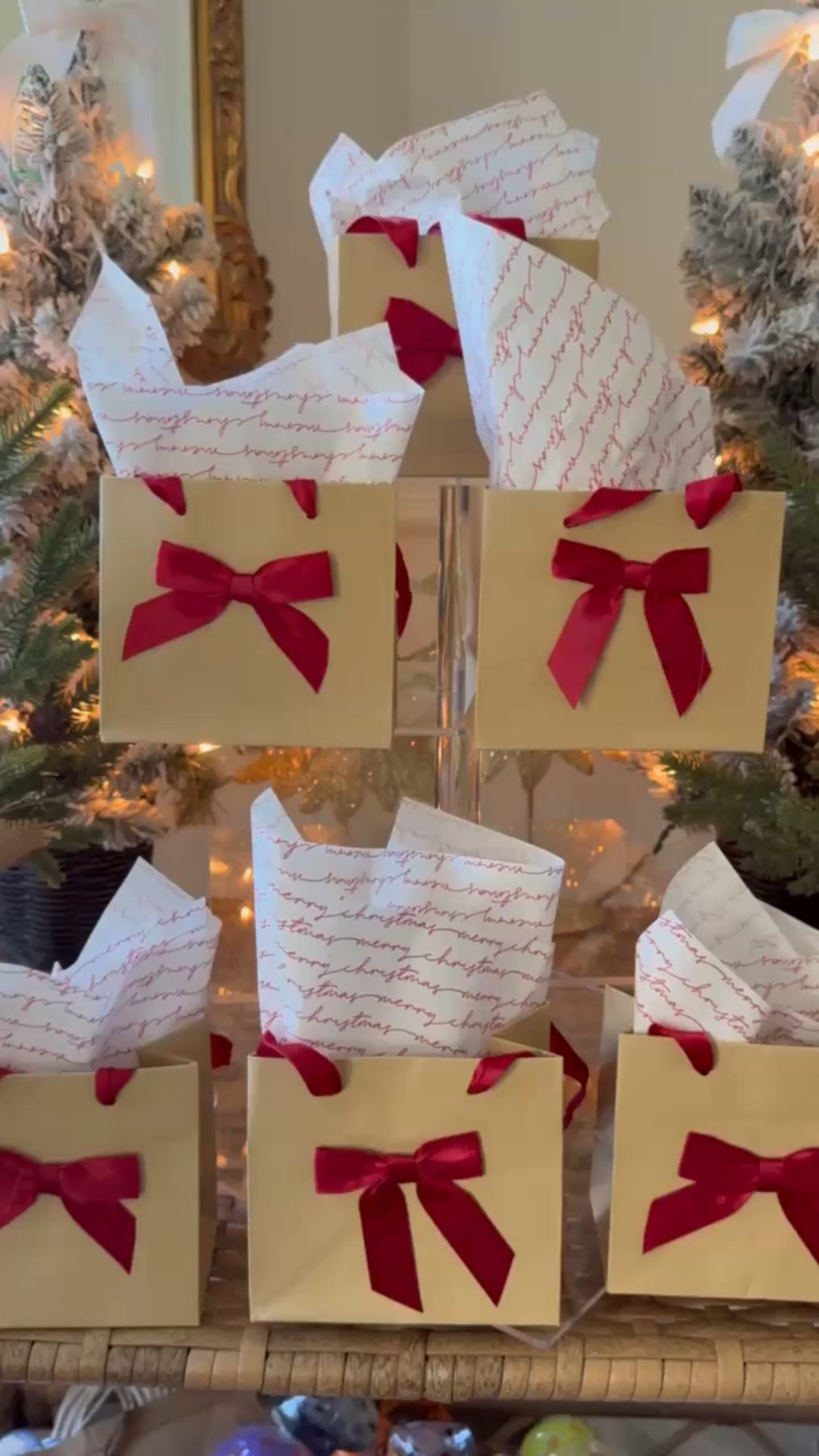 These pre attached bows are no fuss. The bags are perfect for gift cards or small gifts!

#LTKHoliday #LTKCyberWeek #LTKGiftGuide