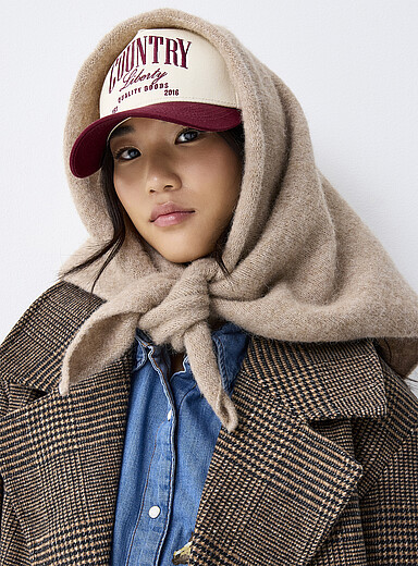 Wool and alpaca triangle scarfExclusive collection from Italy | Simons