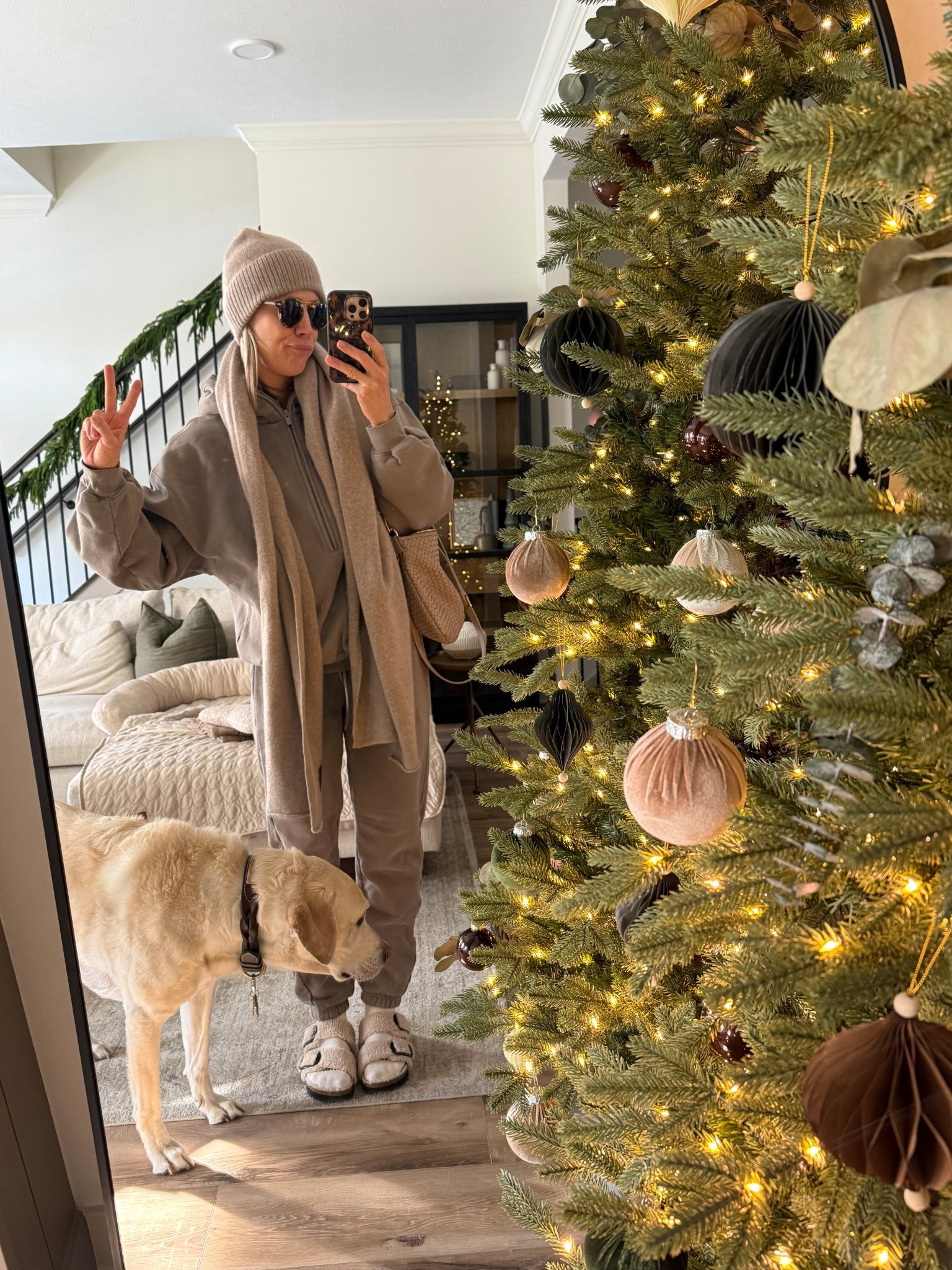 Wearing small sweatpants, small hoodie, sandals tts, leggings 4, tank 6