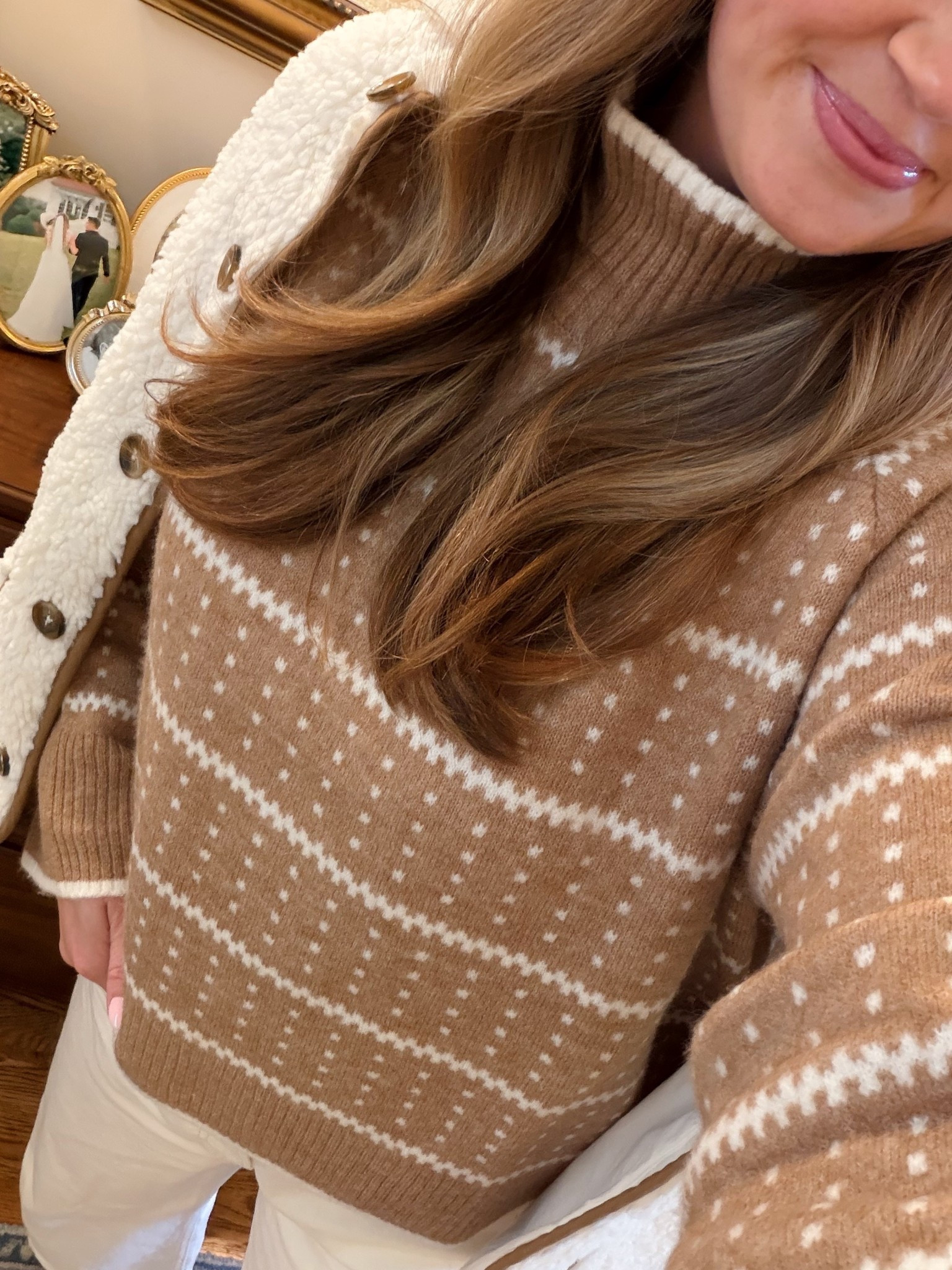 The perfect winter sweater 🤍✨ 