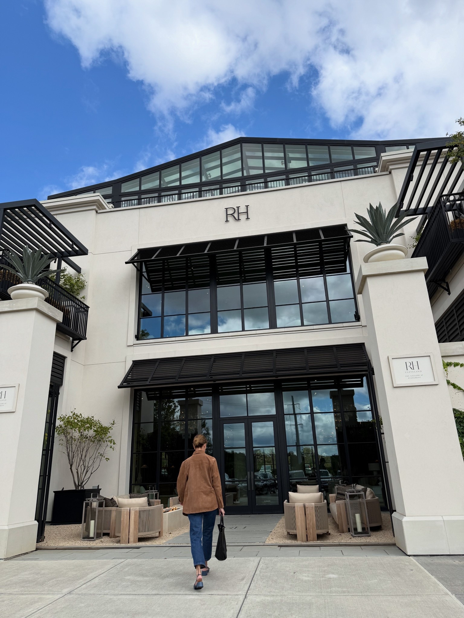 in search of a spritz!

#LTKFallSale #LTKSeasonal #LTKStyleTip