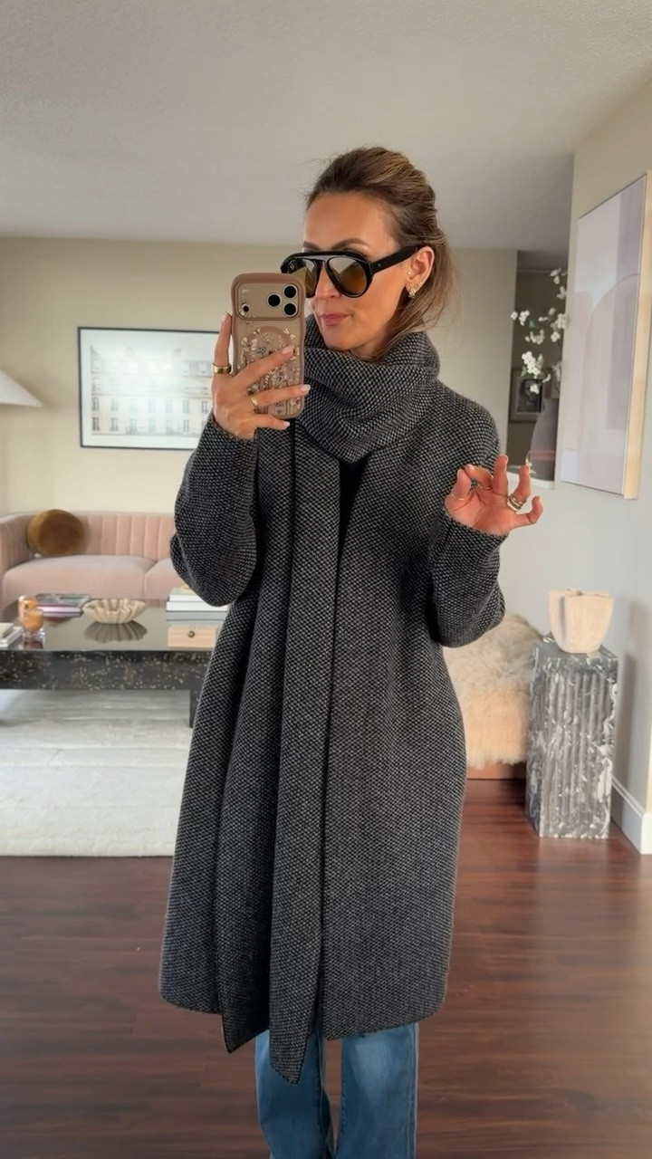 The cardi coat that’s been flying under the radar, I’m fully committed to it and think it will be my be of my most worn pieces this fall. Fits oversized and has a gorgeous card attached! Easy as an everyday coat but polished enough for work. Styled with a Vince trapeze top, Veronica beard jeans (one of my faves from the sale) and pointy boots.

#LTKgrwm #LTKSeasonal #LTKOver40