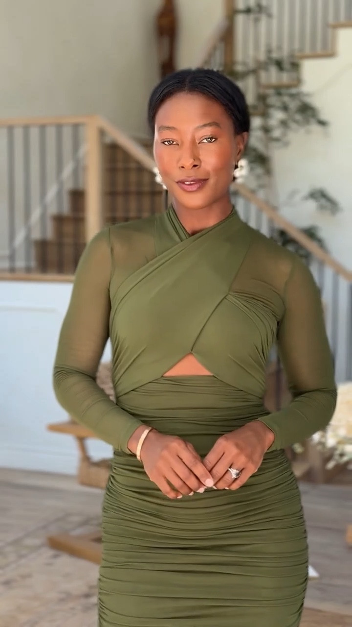 This green khaki dress is everything. No wonder why it’s my husband’s favorite! Help me choose where to wear it…date night or brand event? 


Elevated Fashion, Women’s Style, Elegant Wear 

#LTKootd #LTKgrwm #LTKvlog