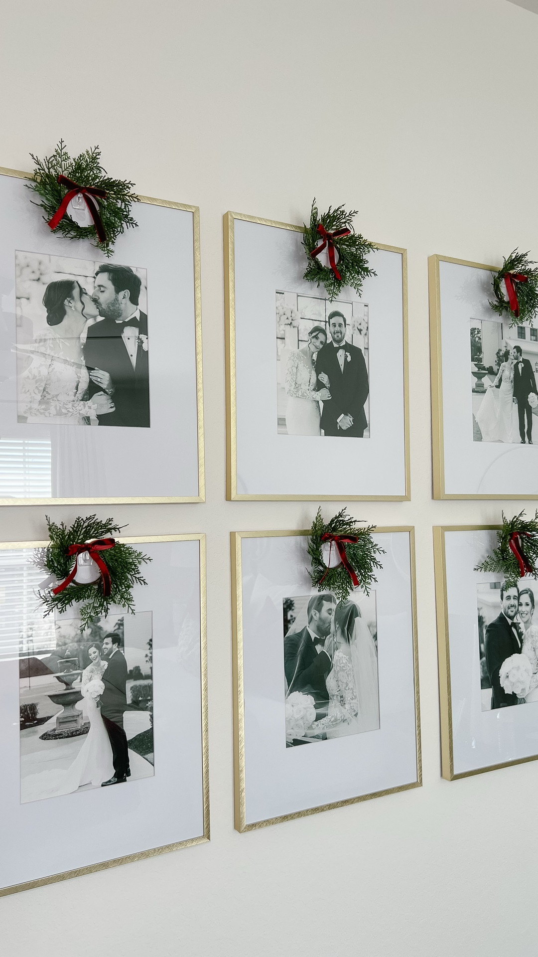 Let’s DIY these gallery wall wreaths! They add the perfect Christmas touch to any gallery wall! ✨

#LTKHoliday #LTKHome #LTKSeasonal