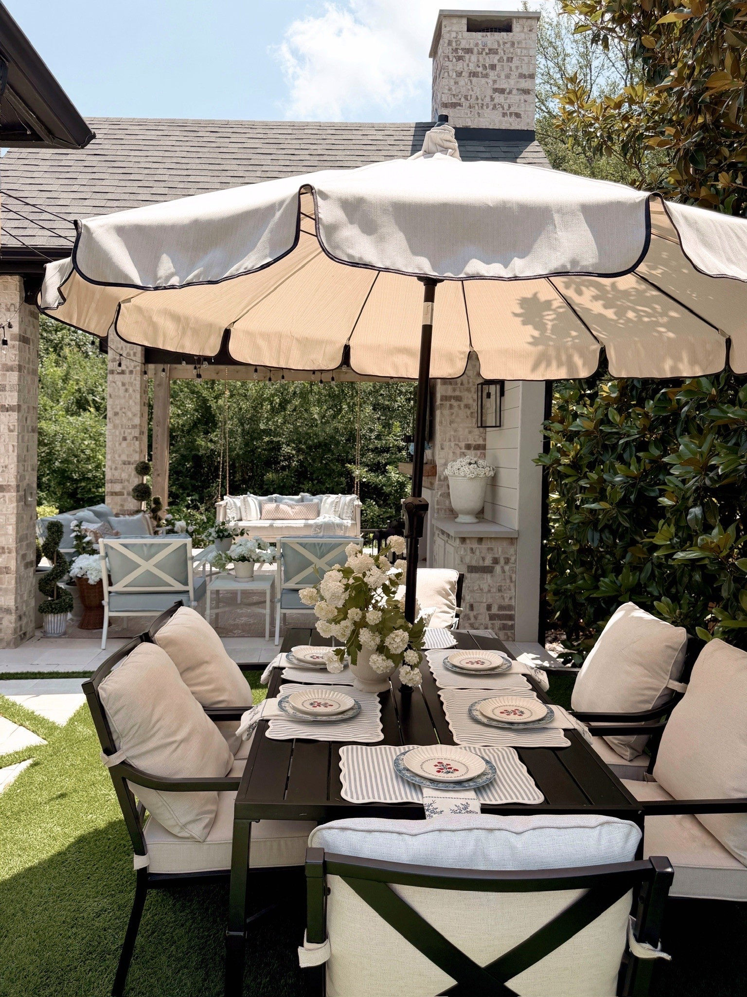 O B S E S S E D with our outdoor space right now!! All ready for a little summer barbecue! 🤗

#LTKSeasonal #LTKHome