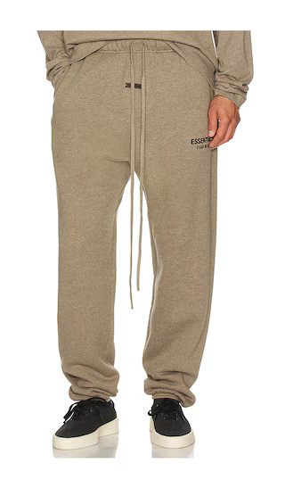 Classic Fit Fleece Sweatpant in Homestead Heather | Revolve Clothing (Global)