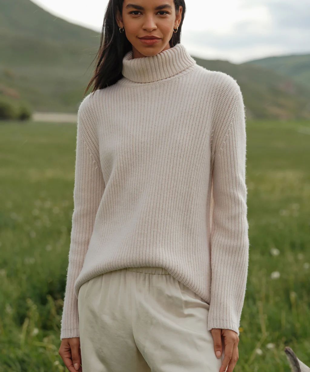 Cashmere Turtleneck | Jenni Kayne