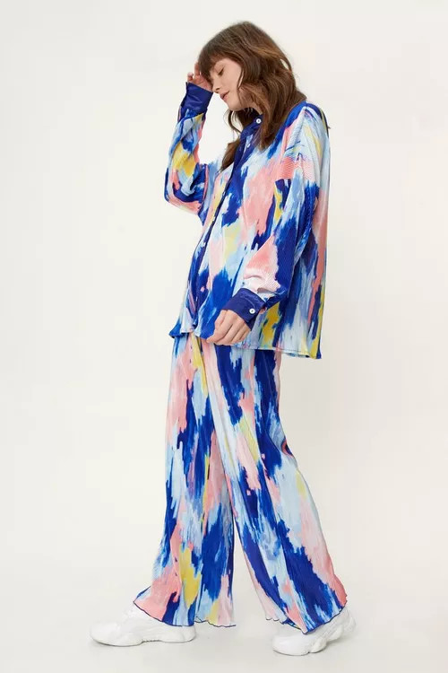Bright Abstract Plisse Oversized Shirt | Nasty Gal (US)