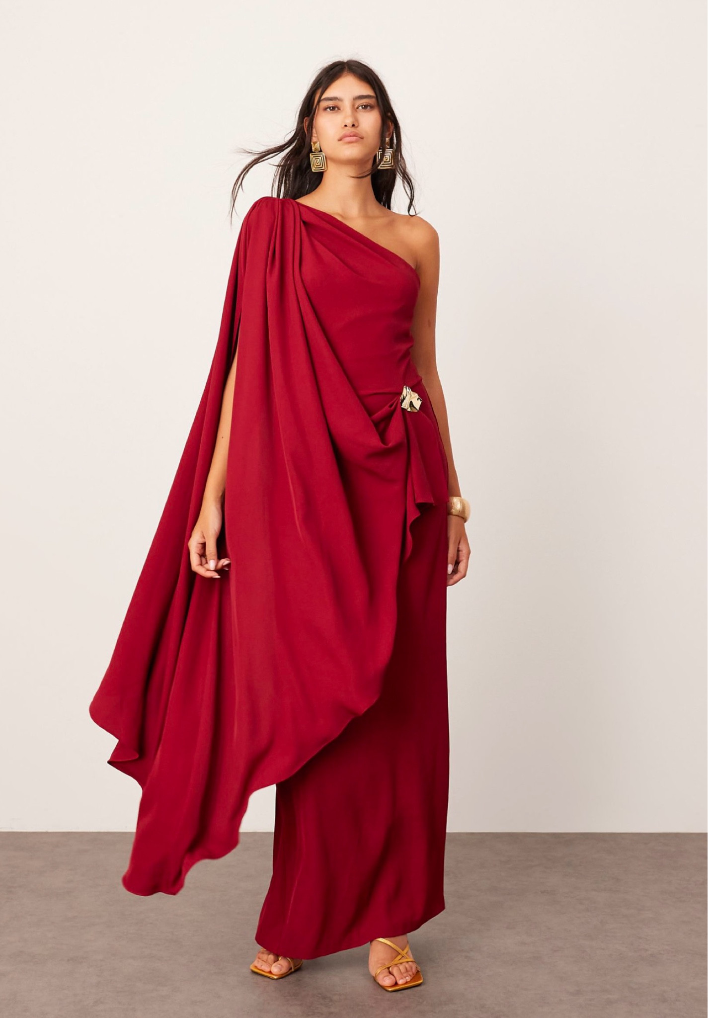 Definitely a stand out Christmas party look!

#LTKeurope #LTKpartywear #LTKuk