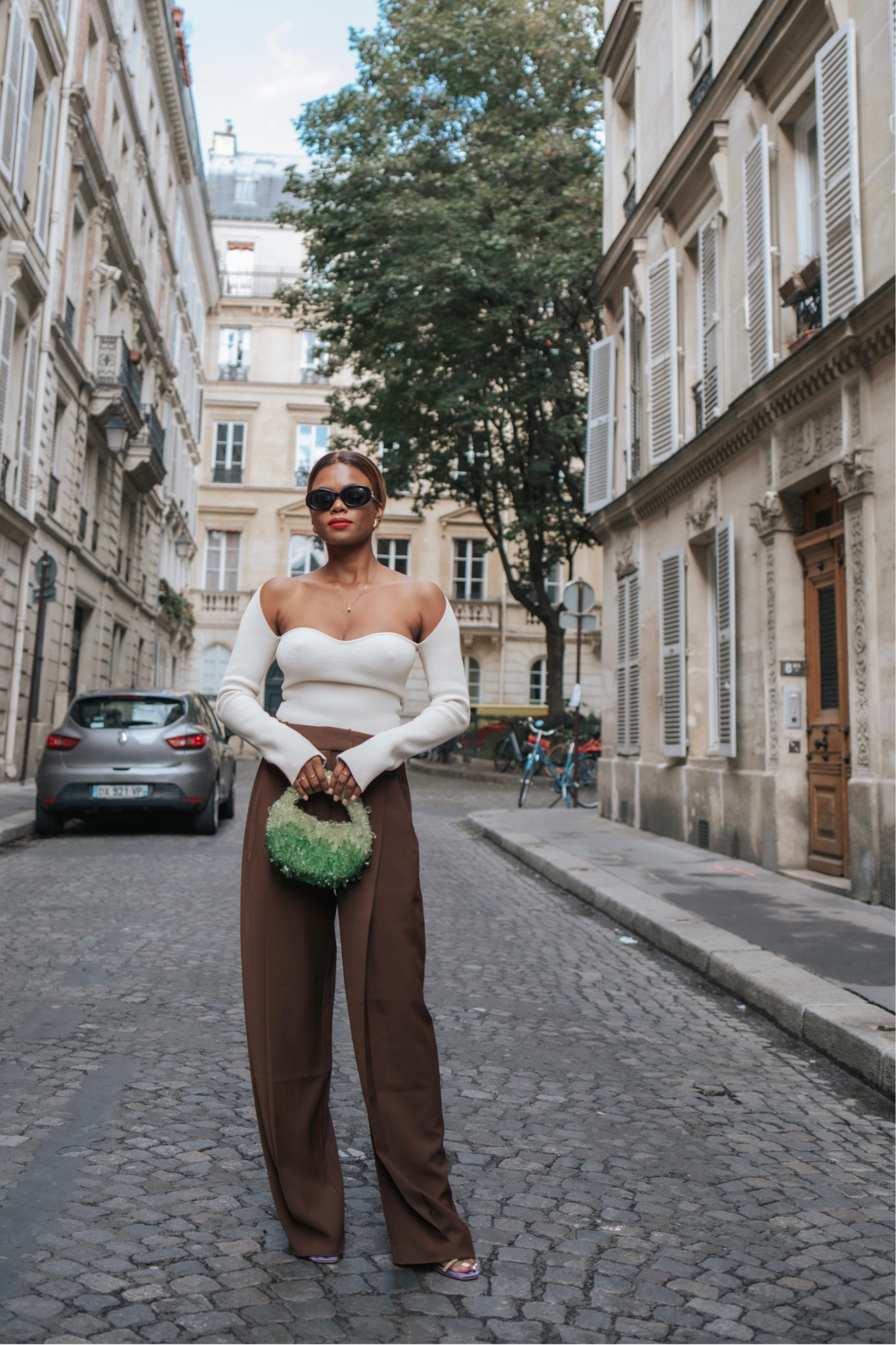 Brown is the new black @reona

#LTKstyletip #LTKtravel