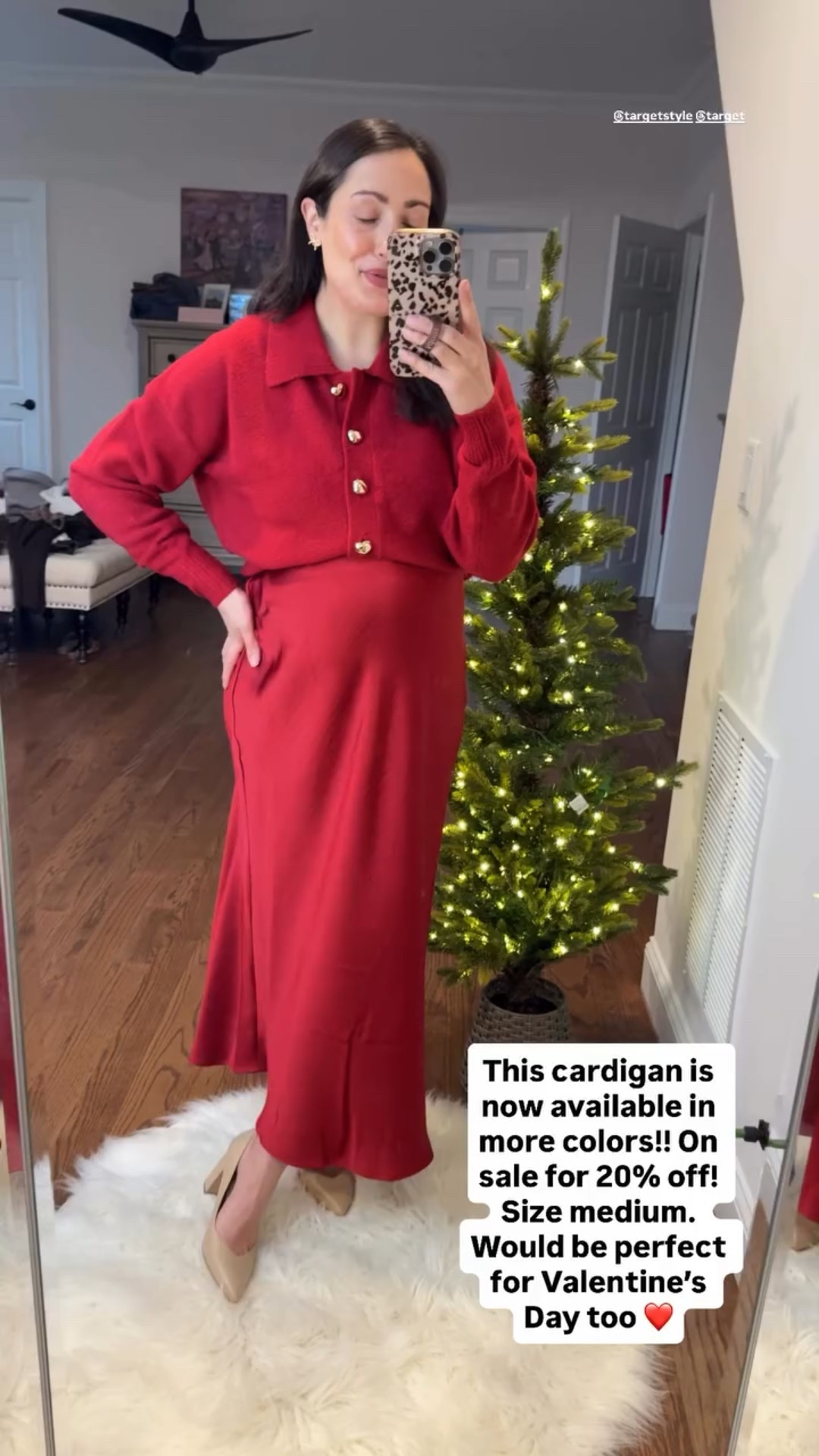 This cardigan is now available in more colors!! On sale for 20% off! Size medium. Would be perfect for Valentine’s Day too ❤️ @targetstyle @target
