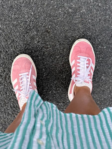 Pink adidas shoes 

#LTKShoeCrush #LTKFindsUnder50 #LTKStyleTip