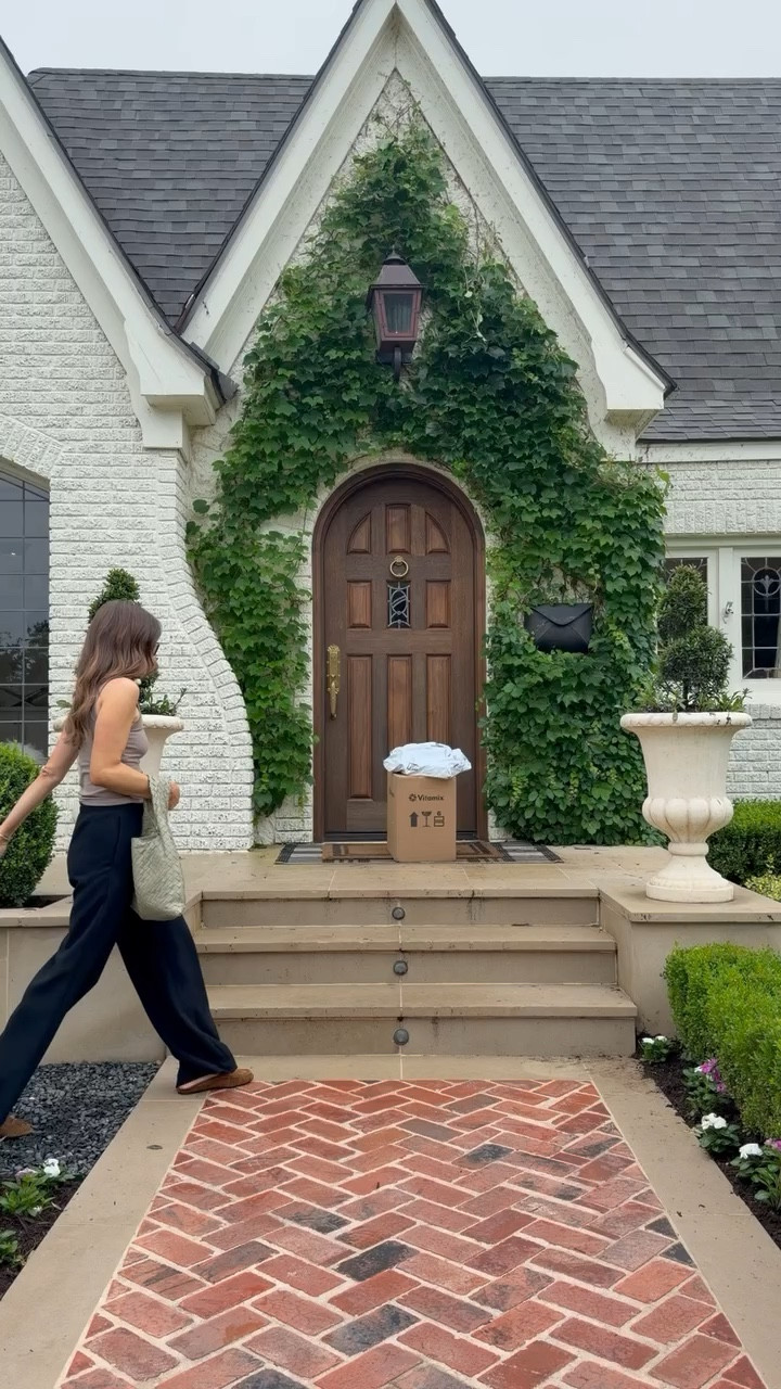 Early Mother's Day gift to myself 🥰
Vitamix is a must have appliance to have in your home!

code: LAURENR20 for Marc Fisher loafers


#LTKmomlife #LTKMothersDay #LTKHome