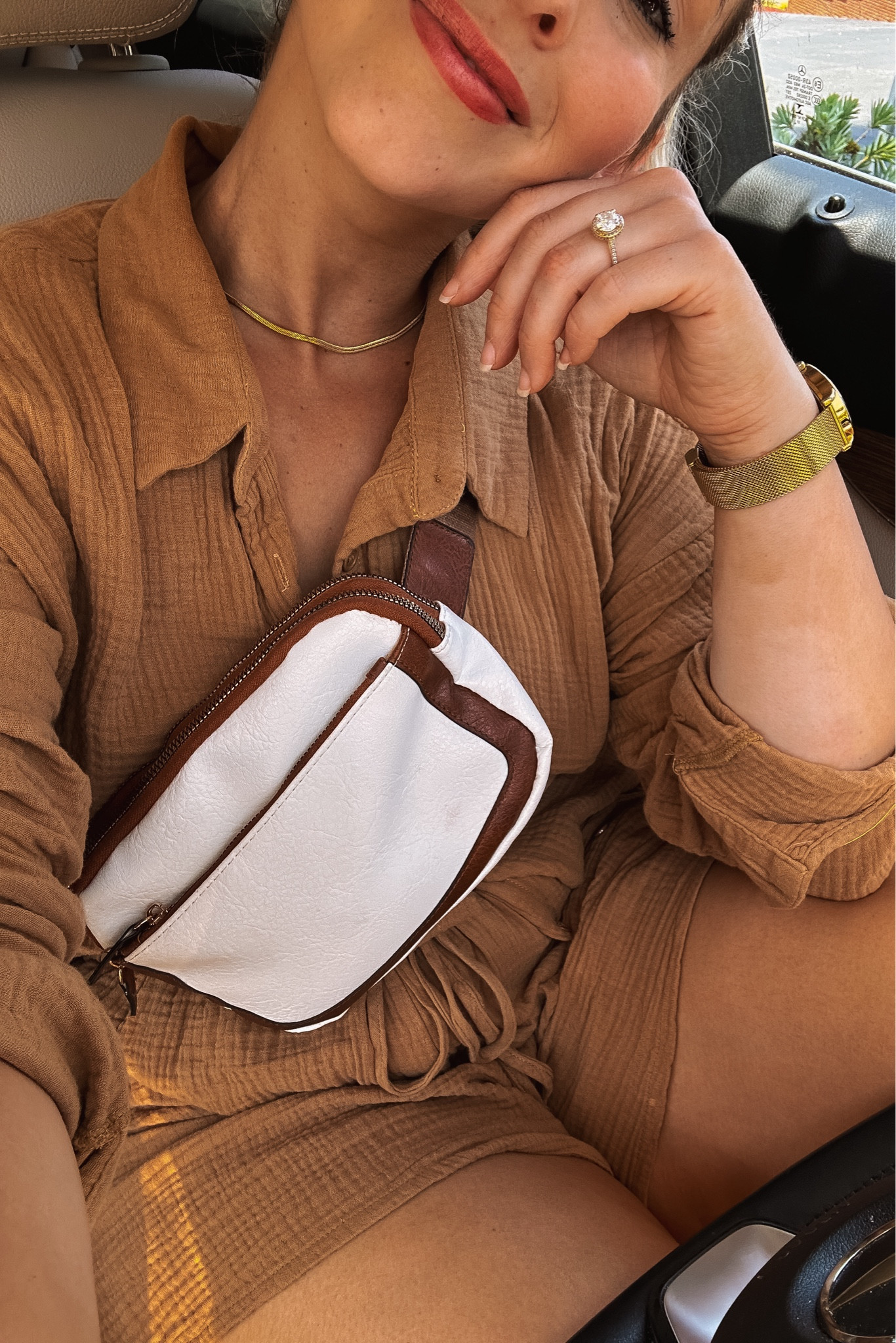 easy mommin outfit 

Wearing XL in this set as I bought it when I was 2mos PP but now I would buy L for an oversized fit. I’d say size up 1 

Watch is a MVMT dupe

Necklace is HeyHarper 

#LTKFindsUnder50 #LTKStyleTip #LTKActive