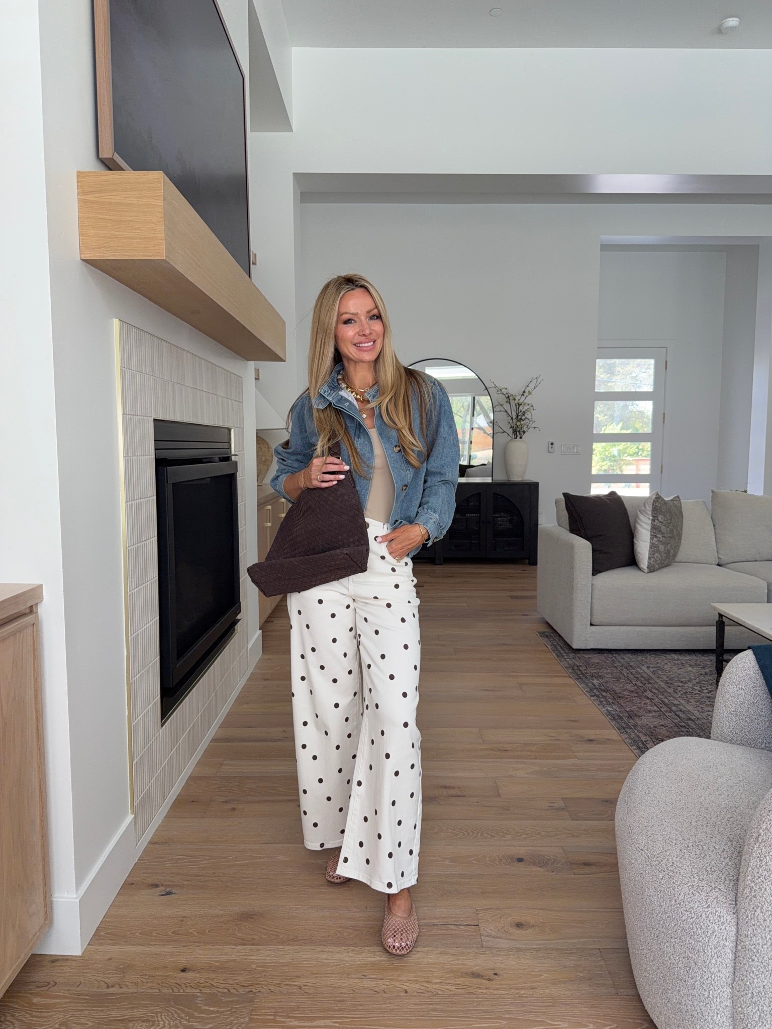 These new Amazon jeans are SUCH a good find. 🤎 comment AMAZON and I’ll send you the details 

 They have that relaxed wide-leg fit, lots of stretch, and my favorite detail—the snap-button adjustable waist, so you can customize the fit depending on how you want them to sit.

I styled the solid pair for an easy everyday fall look, but the polka dot version is SO fun if you want something a little different. And can we talk about this denim bomber jacket?! The shape is so cute and it’s one of those pieces I can already tell I’m going to throw over everything this fall.

These are the kinds of Amazon new releases that make getting dressed way more fun. Which would you grab first—the jeans or the jacket?

#amazonfashion #amazonfinds #amazonoutfits #fallfashion #amazonjean