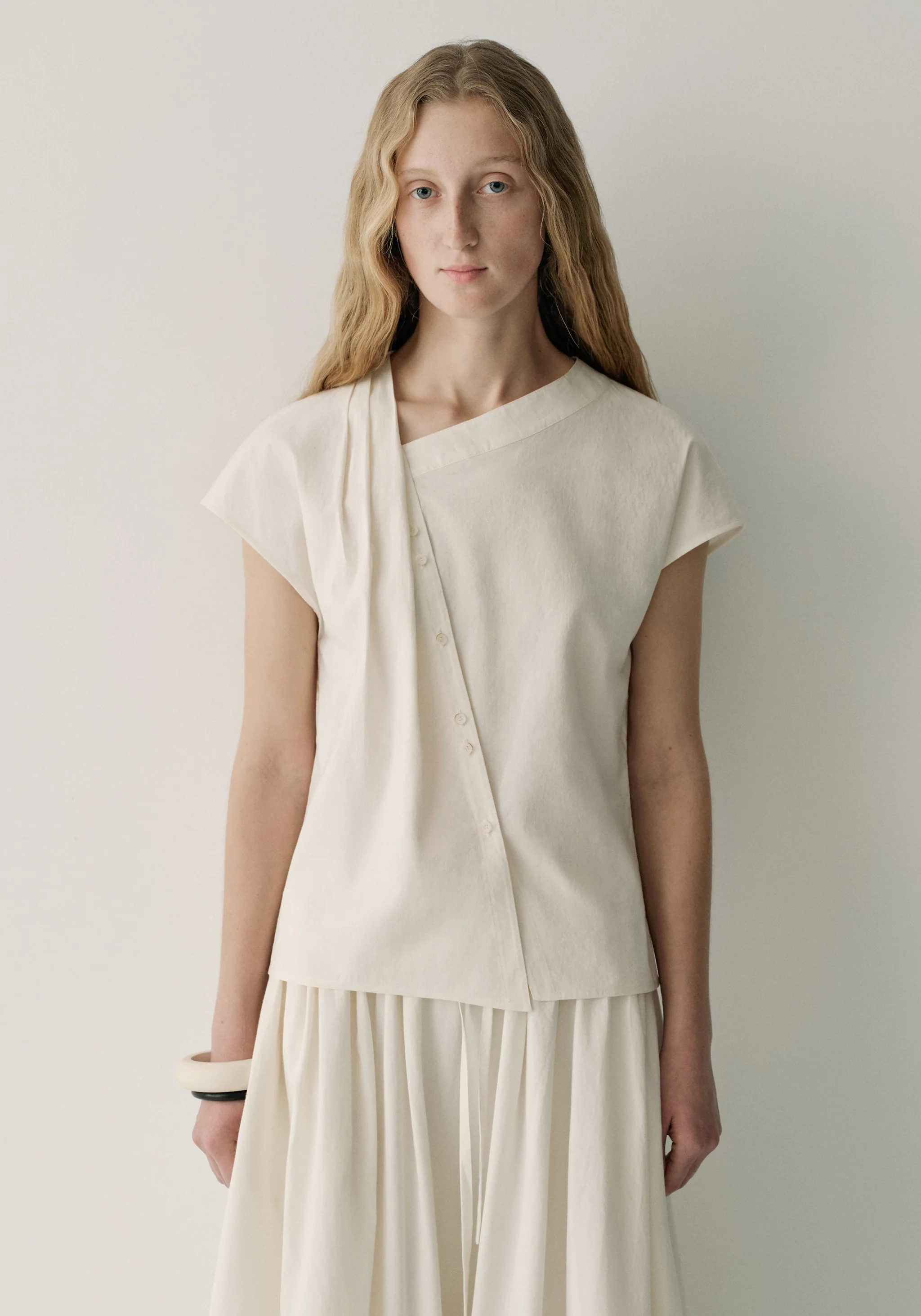 Asymmetric V-neck Top | INSIS