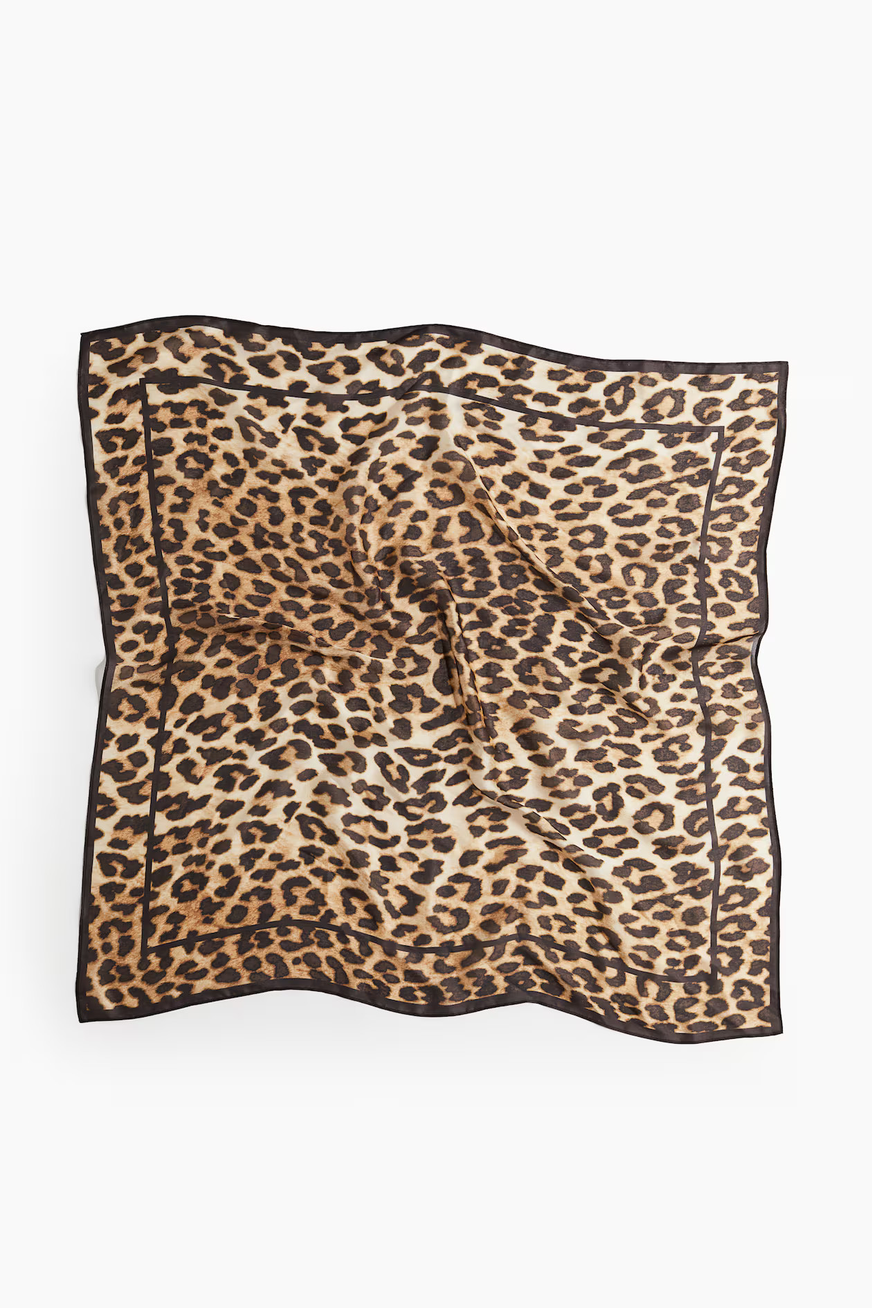 Patterned scarf | H&M (UK, MY, IN, SG, PH, TW, HK)