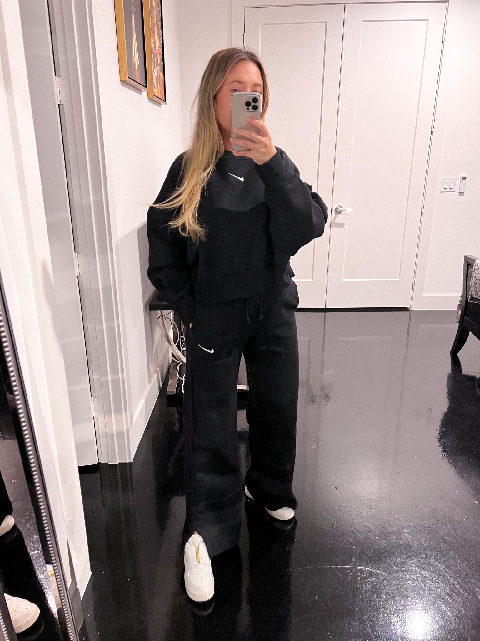 Nike matching set

Nike set. Nike sneakers. Nike sweatshirt. Nike sweatpants. Travel outfit. Athleisure.

#LTKfitness #LTKstyletip #LTKtravel