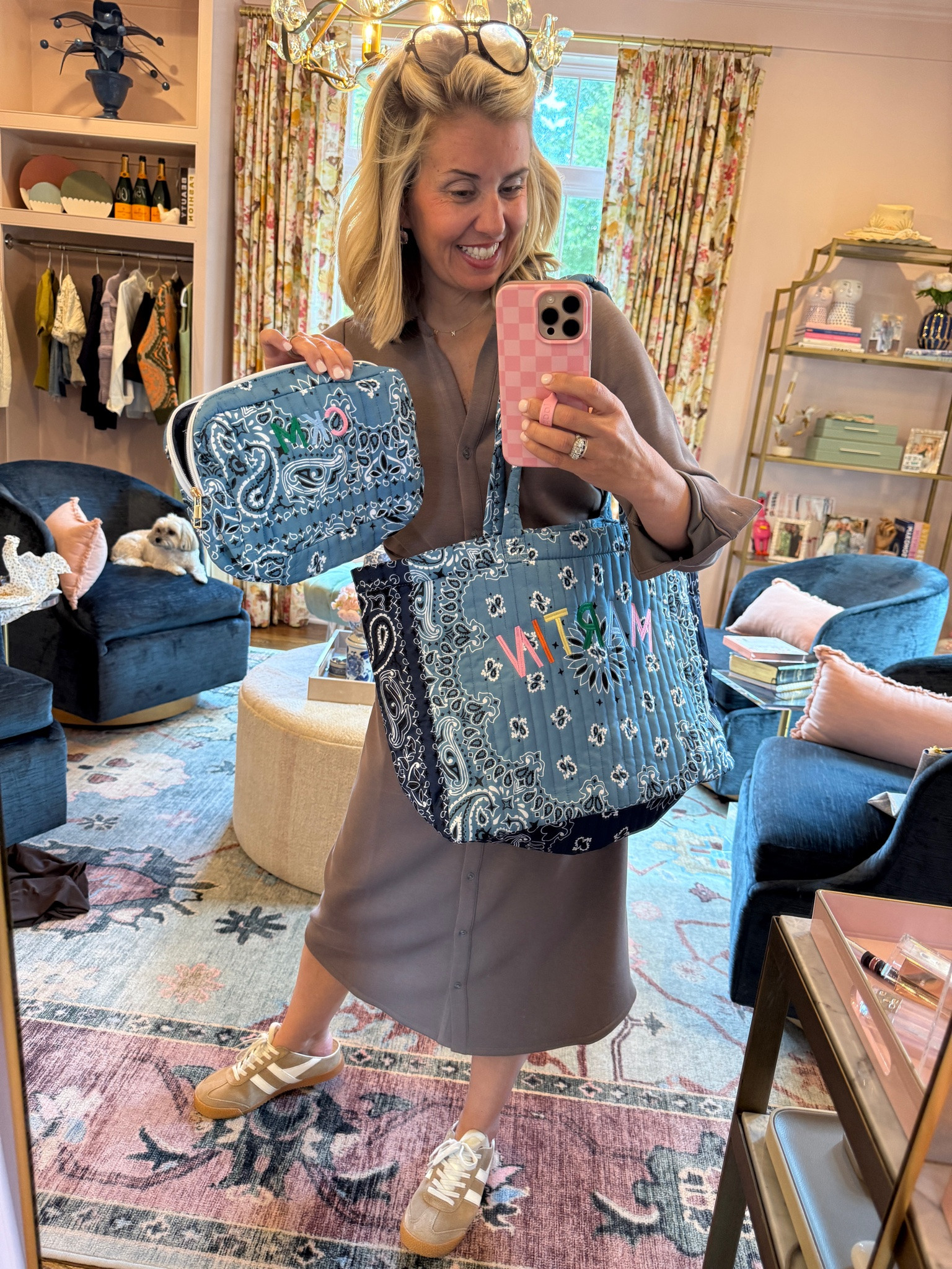 The new Bandana tote and pouch is here and it’s fabulous!! Some are on pre-order so get your order in now!

*Code - Catherine 10

#LTKdayinmylife #LTKstorytime #LTKTravel