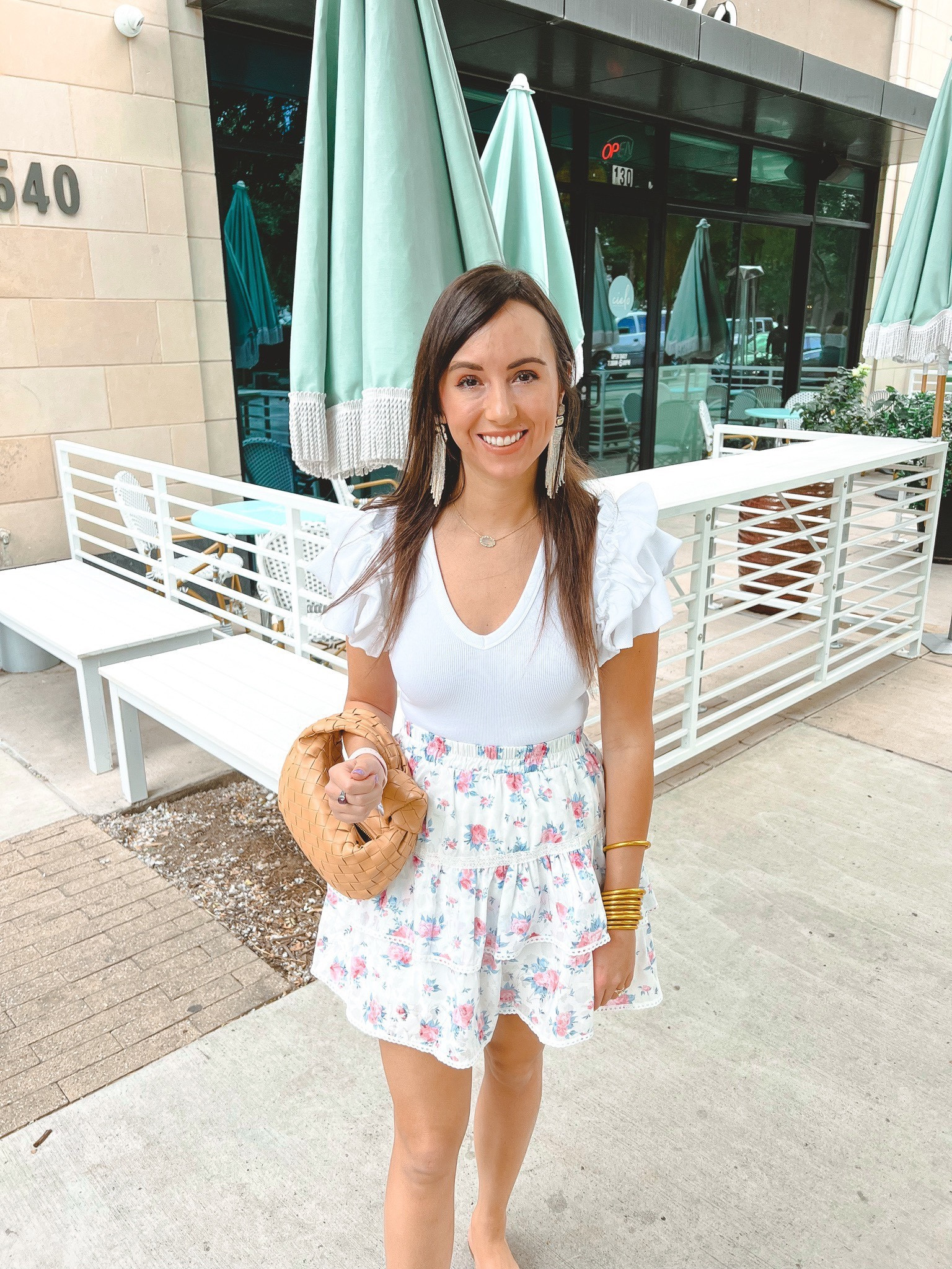 Express bodysuit size small (prob should have done xs though) and red dress boutique floral skirt for date night




#LTKfindsunder50 #LTKfindsunder100 #LTKSeasonal