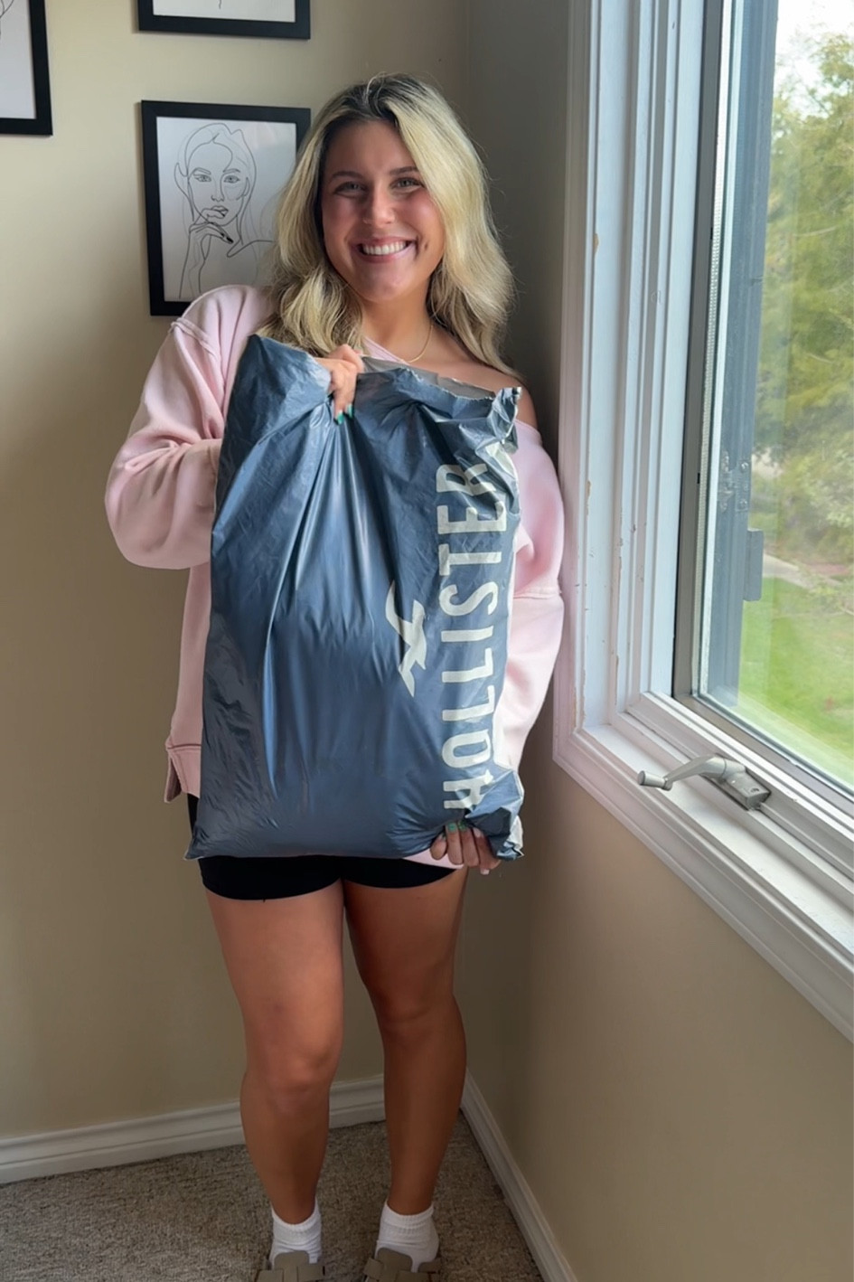 Recent Hollister finds🤍

#LTKFindsUnder50 #LTKU #LTKStyleTip