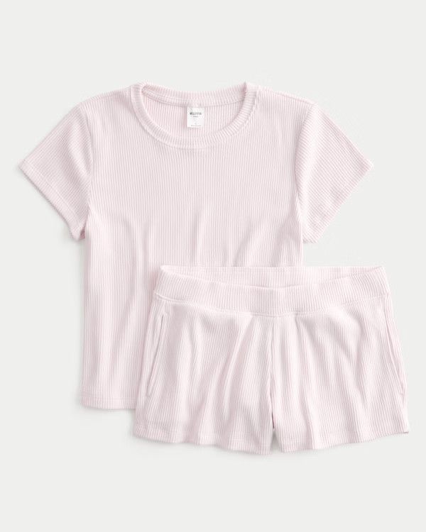 Cozy Ribbed T-Shirt and Shorts Bundle | Hollister (US)