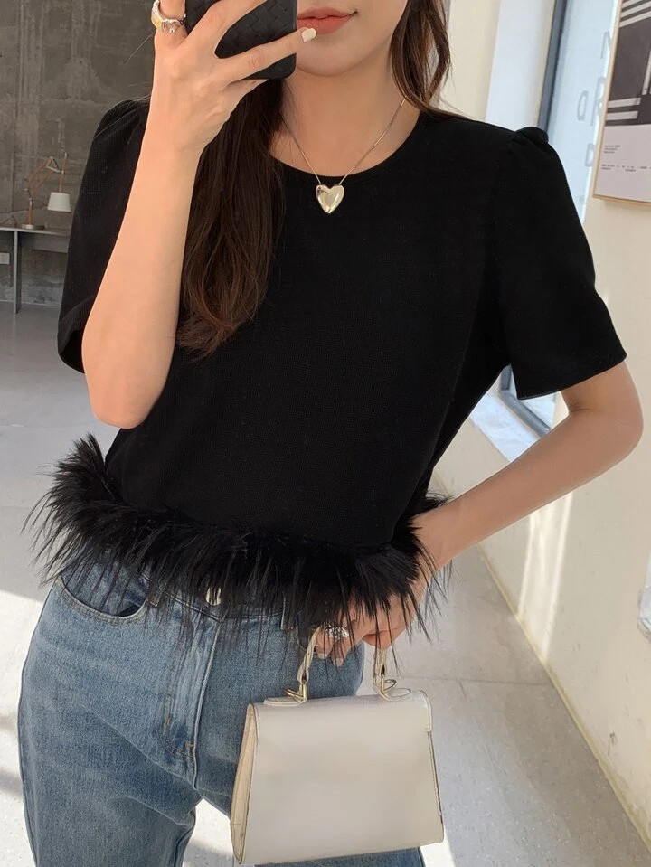 DAZY Solid Fuzzy Trim Tee | SHEIN