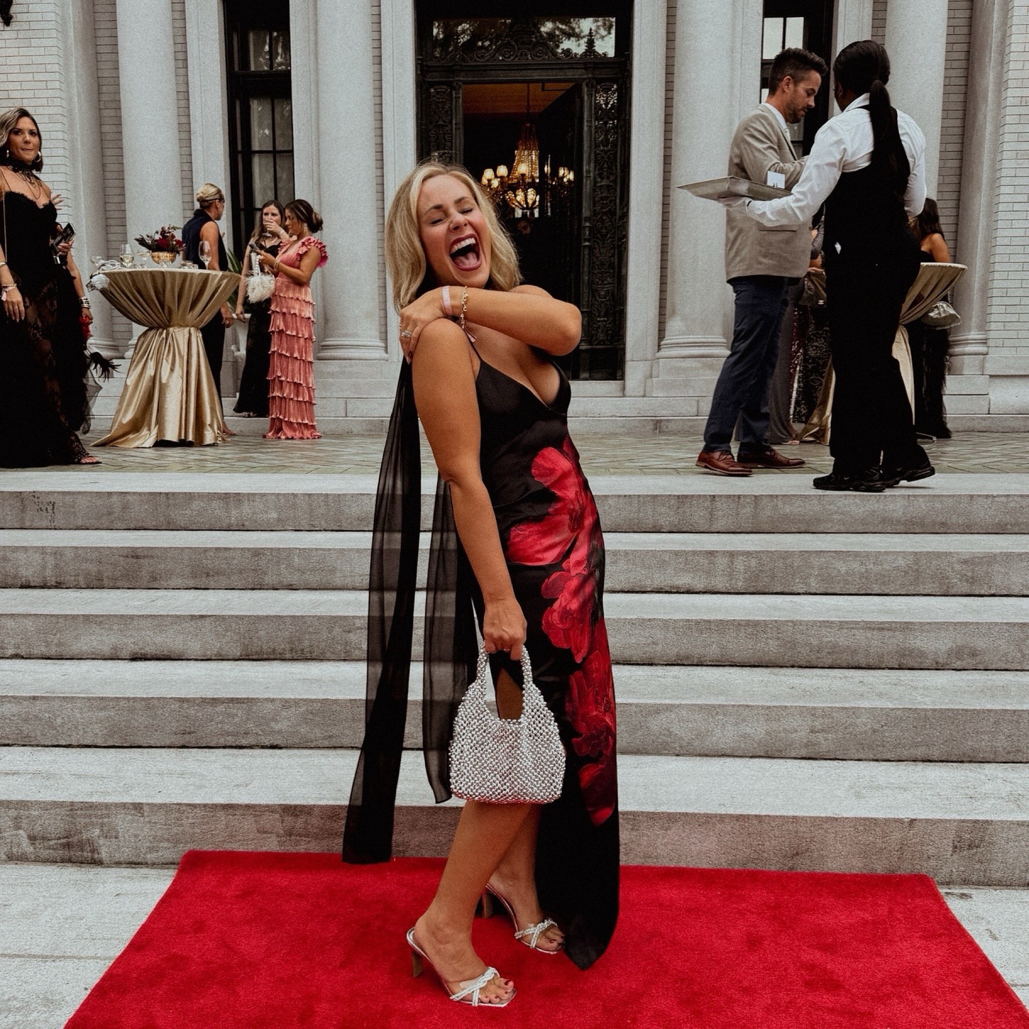 masquerade formal night look👠🪩🫶🏻✨🍾 TTS, Small.

formal dress, Amazon heels, wedding guest dress, formal event, event wear, self tanner, heels, accessories, Amika, merit beauty, event wear makeup, Claire Tammaro

#LTKStyleTip #LTKParties #LTKCon