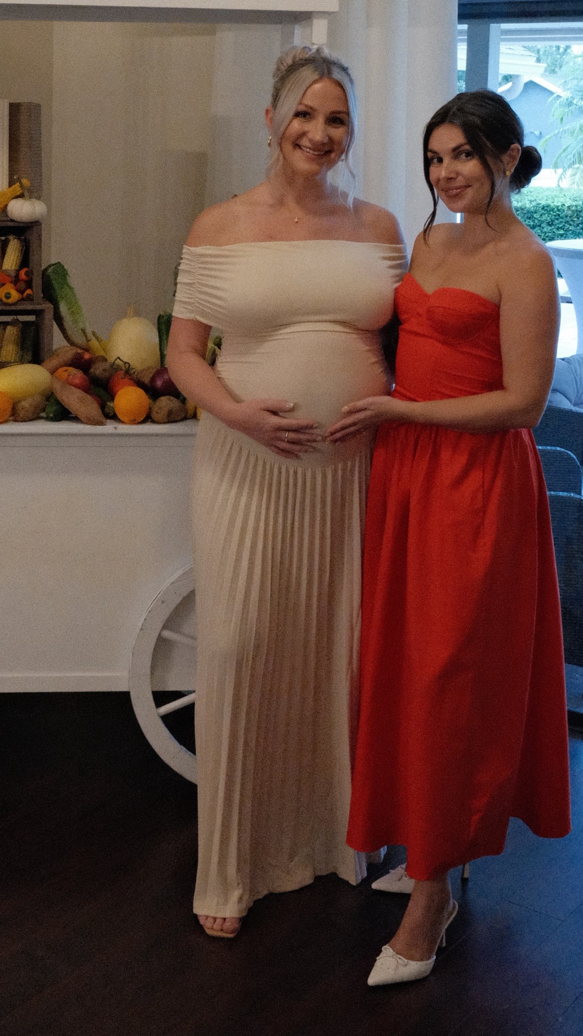 such an honor to host my bestie & her locally grown little one 🍅🌽🫶🏼🧅🥕

#babyshower #red #tomato #locallygrown #showpo #dress #mididress

#LTKParties #LTKBump #LTKBaby