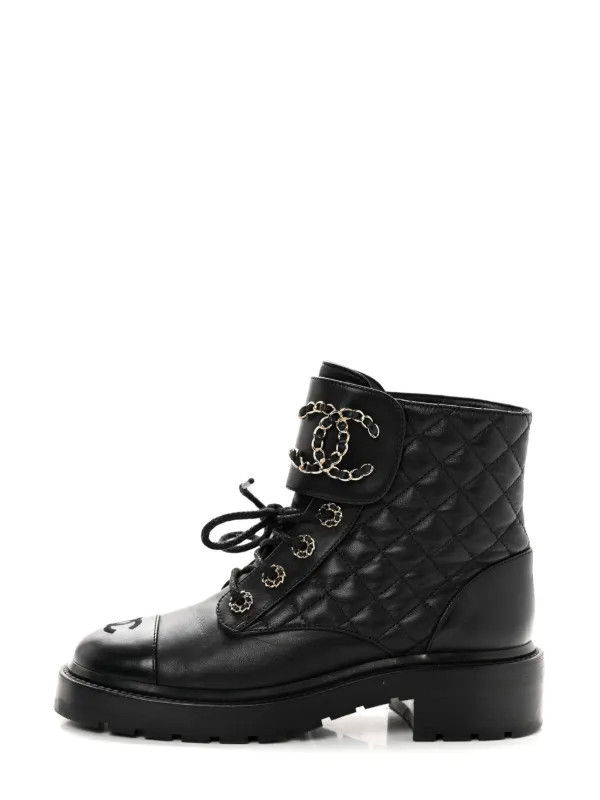 CHANEL Pre-Owned CC diamond-quilted Combat Boots - Farfetch | Farfetch Global