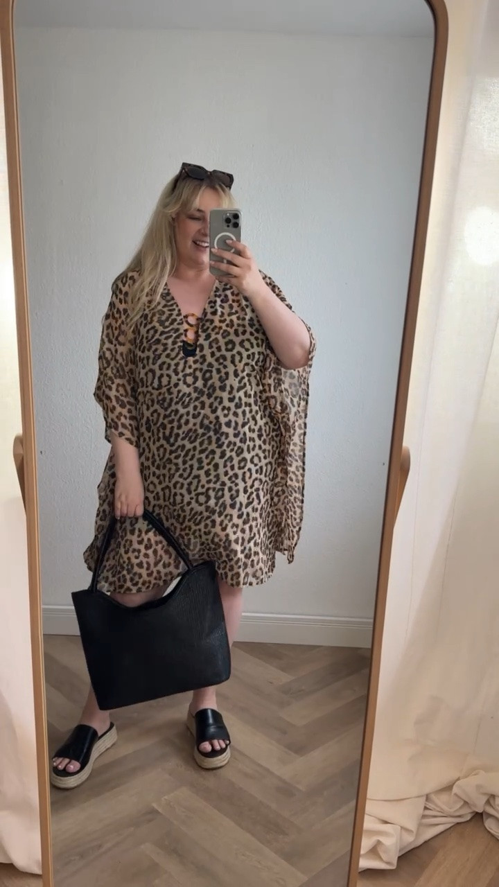 Ab zum Beach 🤎🖤

15 % sparen bei Bon Prix mit dem Code: 15san

(Gültigkeit: 19.05. -einschl. 21.05.2026; 15% auf Alles; einmalig einlösbar pro Kundin; gilt in DE App & Webshop)

#plussizefashion #leo #muster #beachoutfit #curvy

#LTKdeutschland #LTKplussize #LTKsummer
