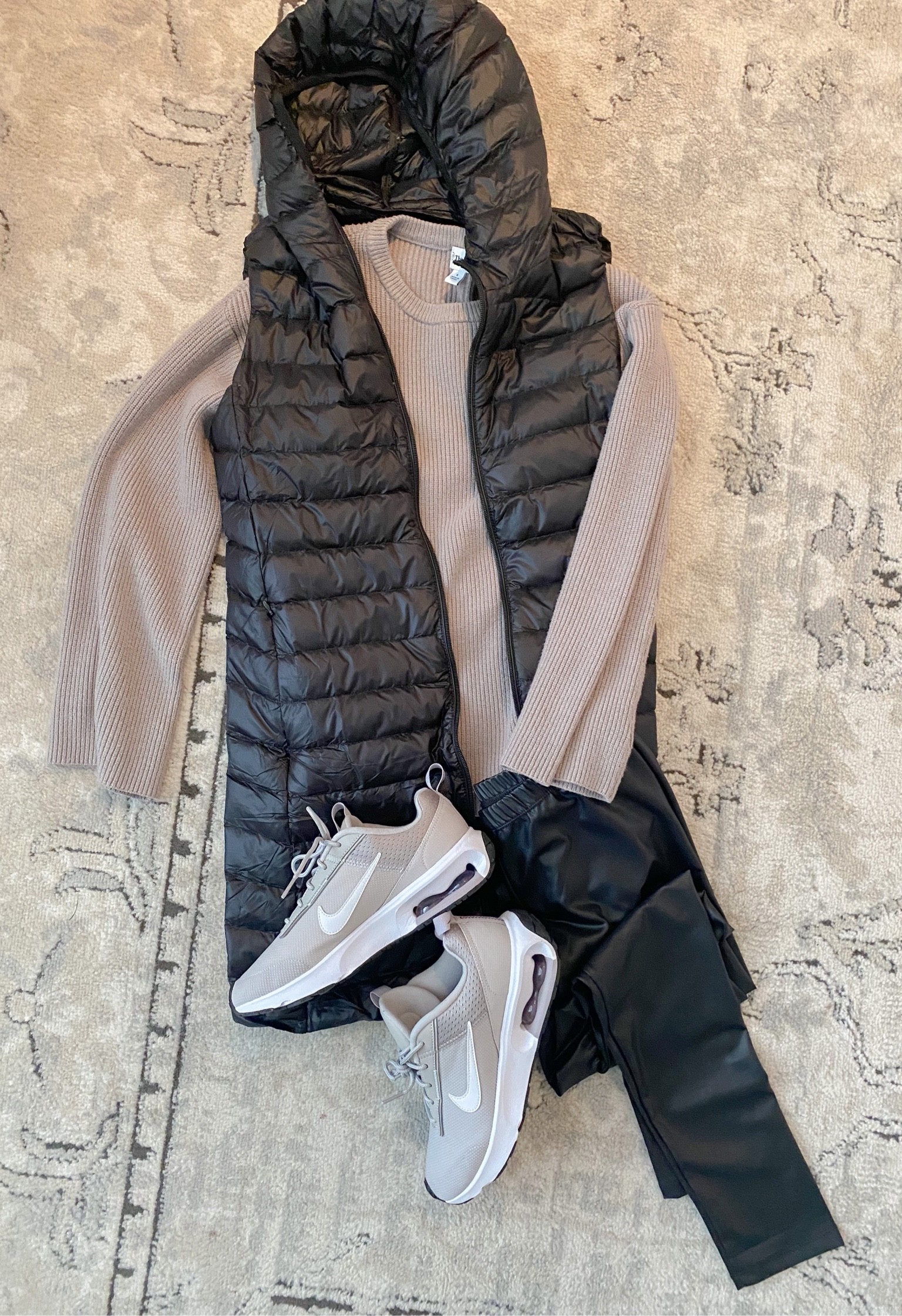 Rainy day outfit // puffer vest // Nike air sneakers // neutral outfit // athleisure // leather legging
